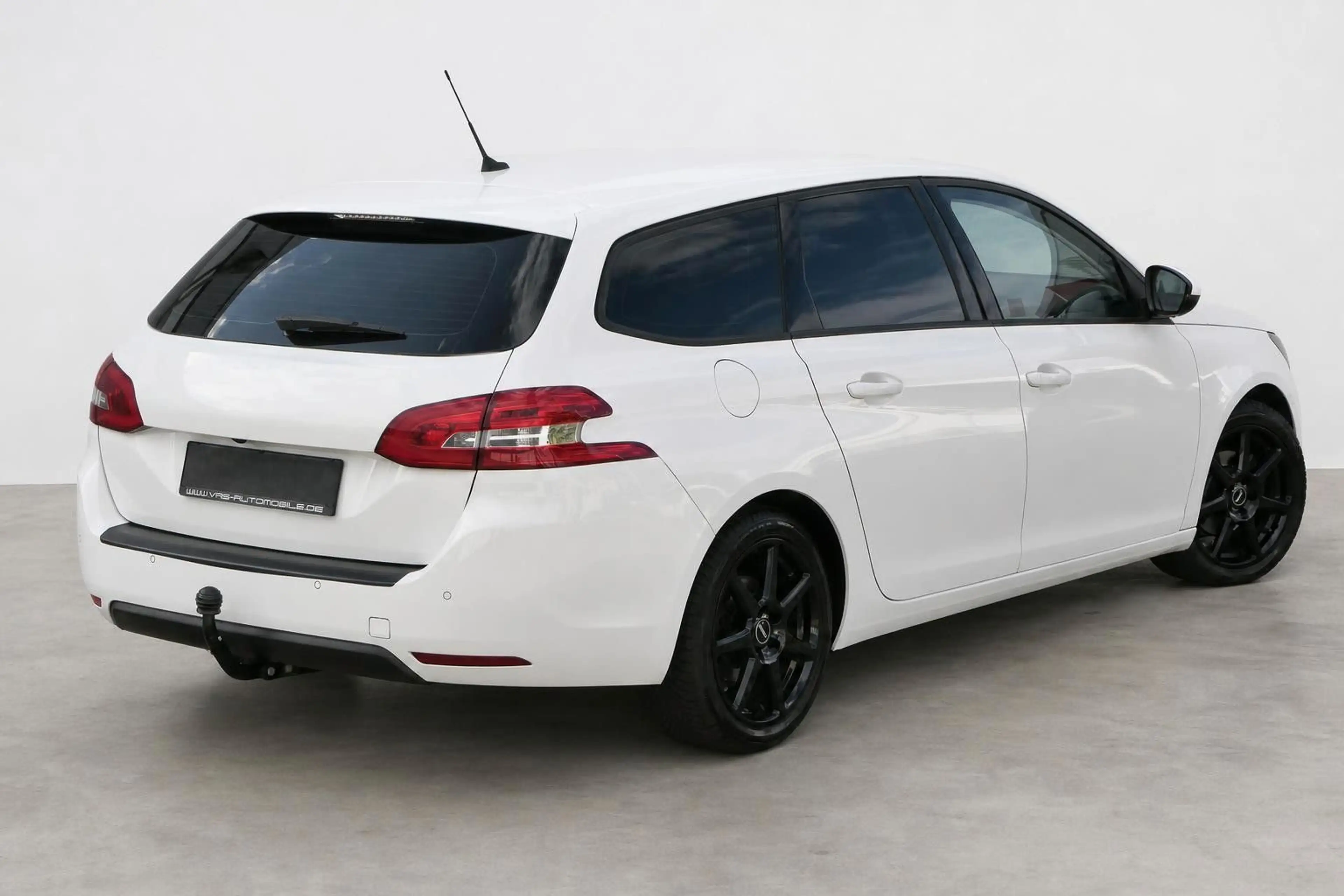 Peugeot 308 SW Active BlueHDi *Navi*Kamera* — photo 5