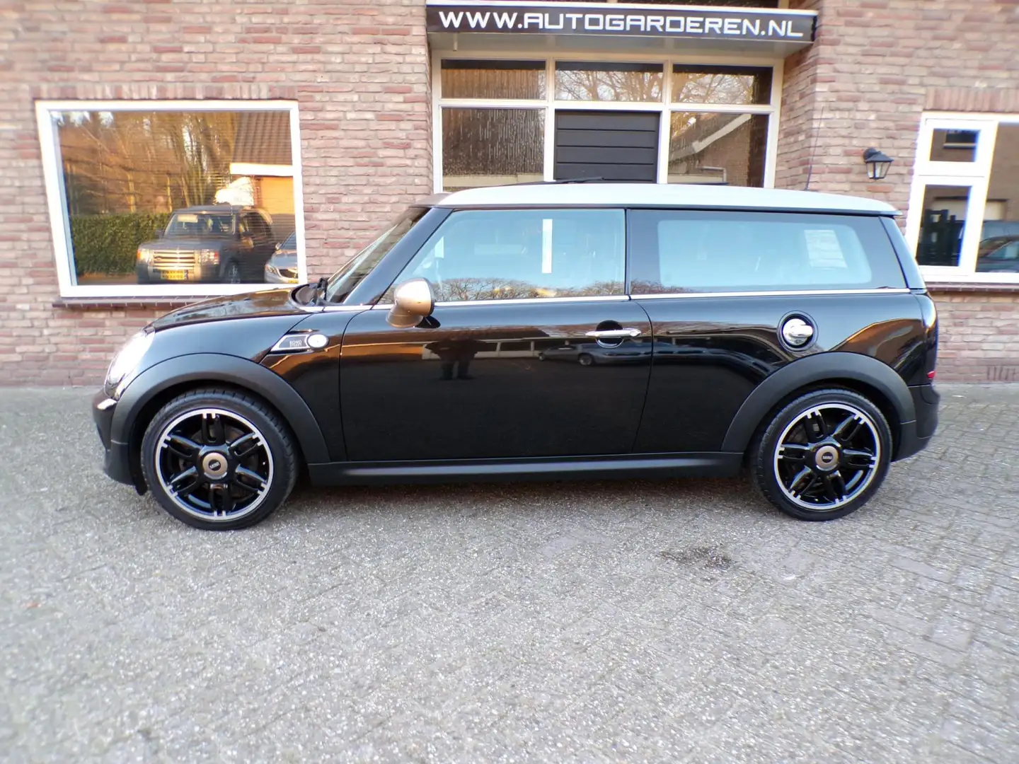 MINI Cooper S Clubman Mini 1.6 Automaat / Leder / Navi / Panoramadak Black - 2