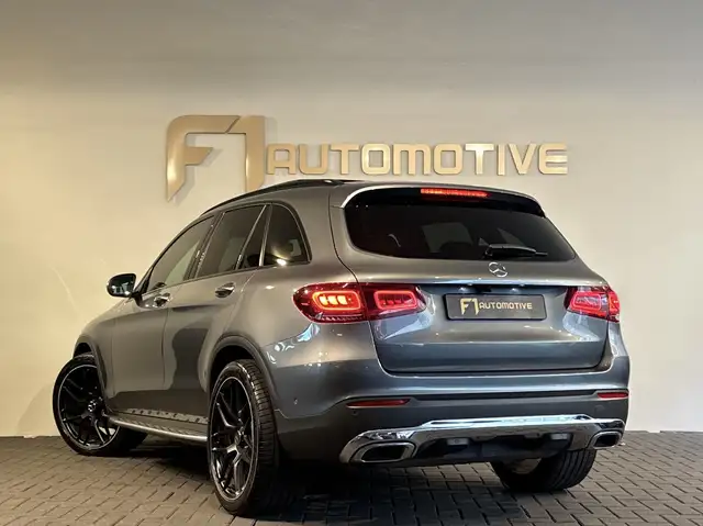 Mercedes-Benz GLC view 5