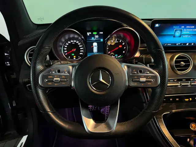 Mercedes-Benz GLC view 11