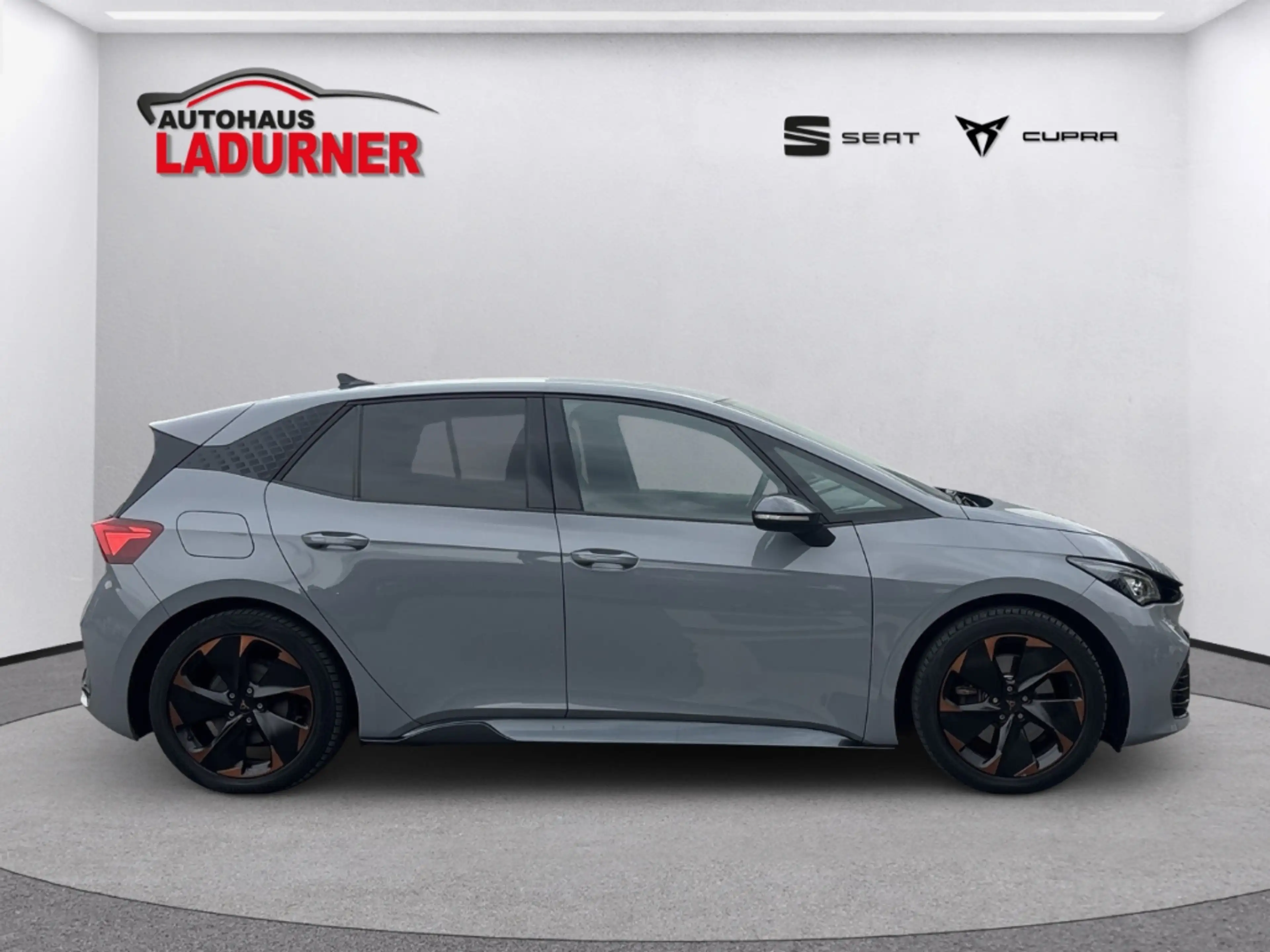 CUPRA Born *170 kW+77KW+Navi+Digitales Cockpit+LED+ACC+DAB+Am — photo 6