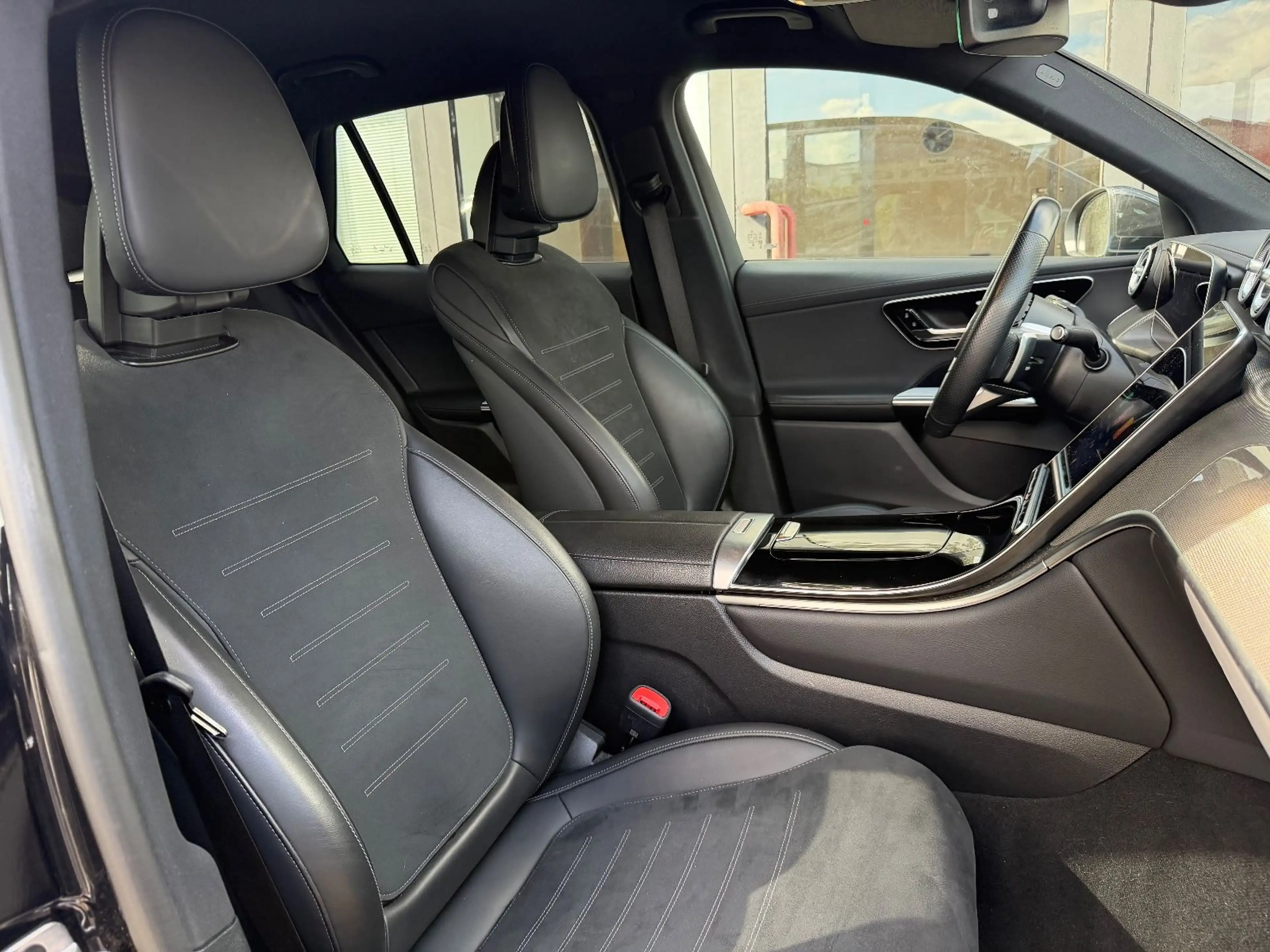 Mercedes-Benz GLC 300 4Matic / AMG-LINE / NIGHT / BURMESTER — photo 12