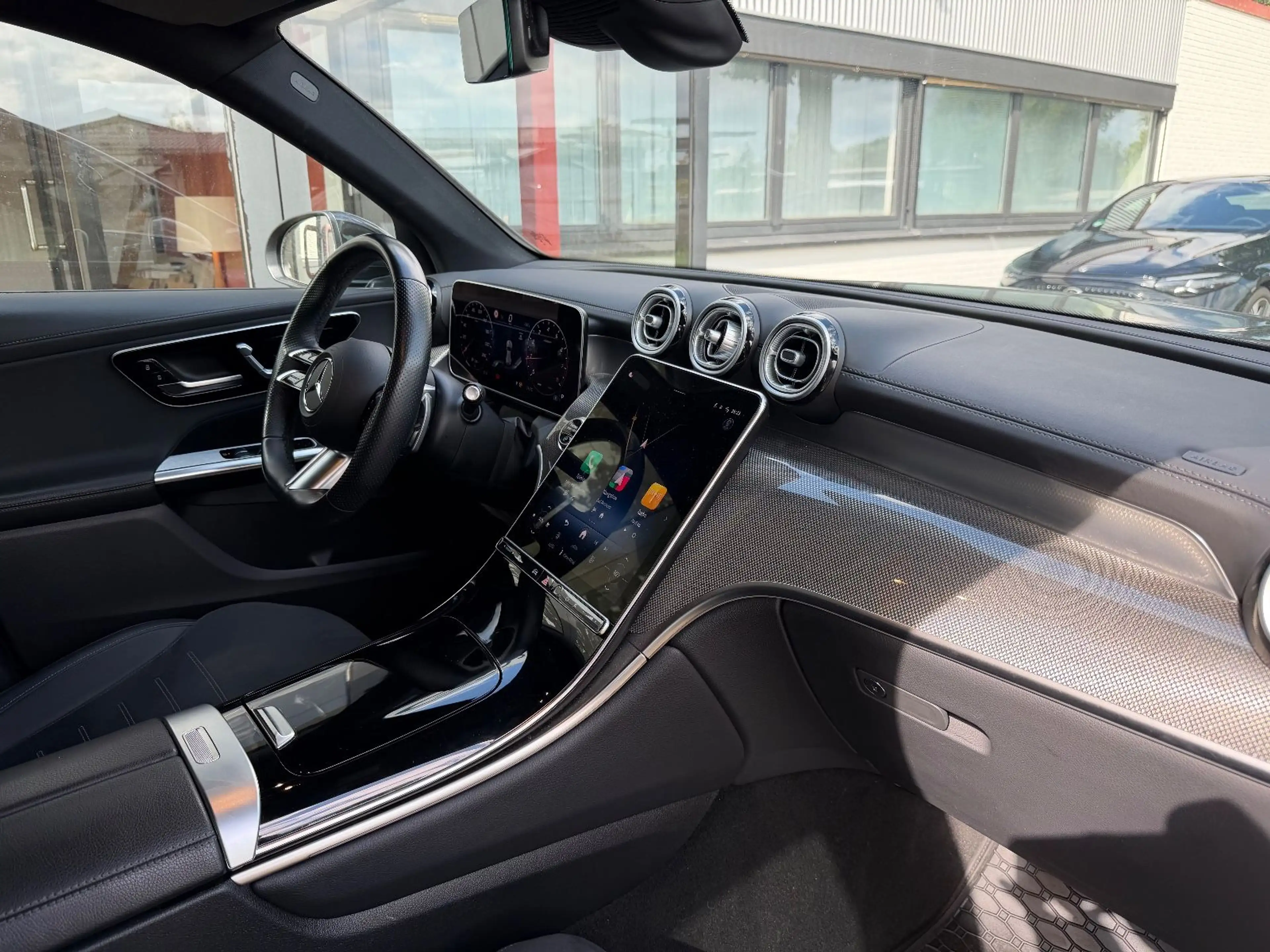 Mercedes-Benz GLC 300 4Matic / AMG-LINE / NIGHT / BURMESTER — photo 7