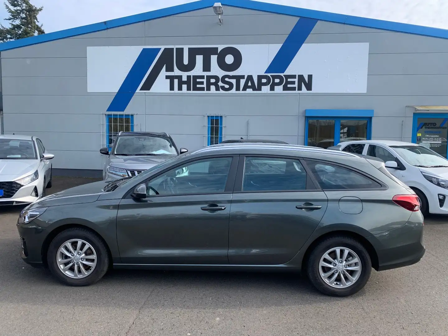 Hyundai i30 cw 120PS Edition Kamera/15° Alu/AppConnect Grau - 2