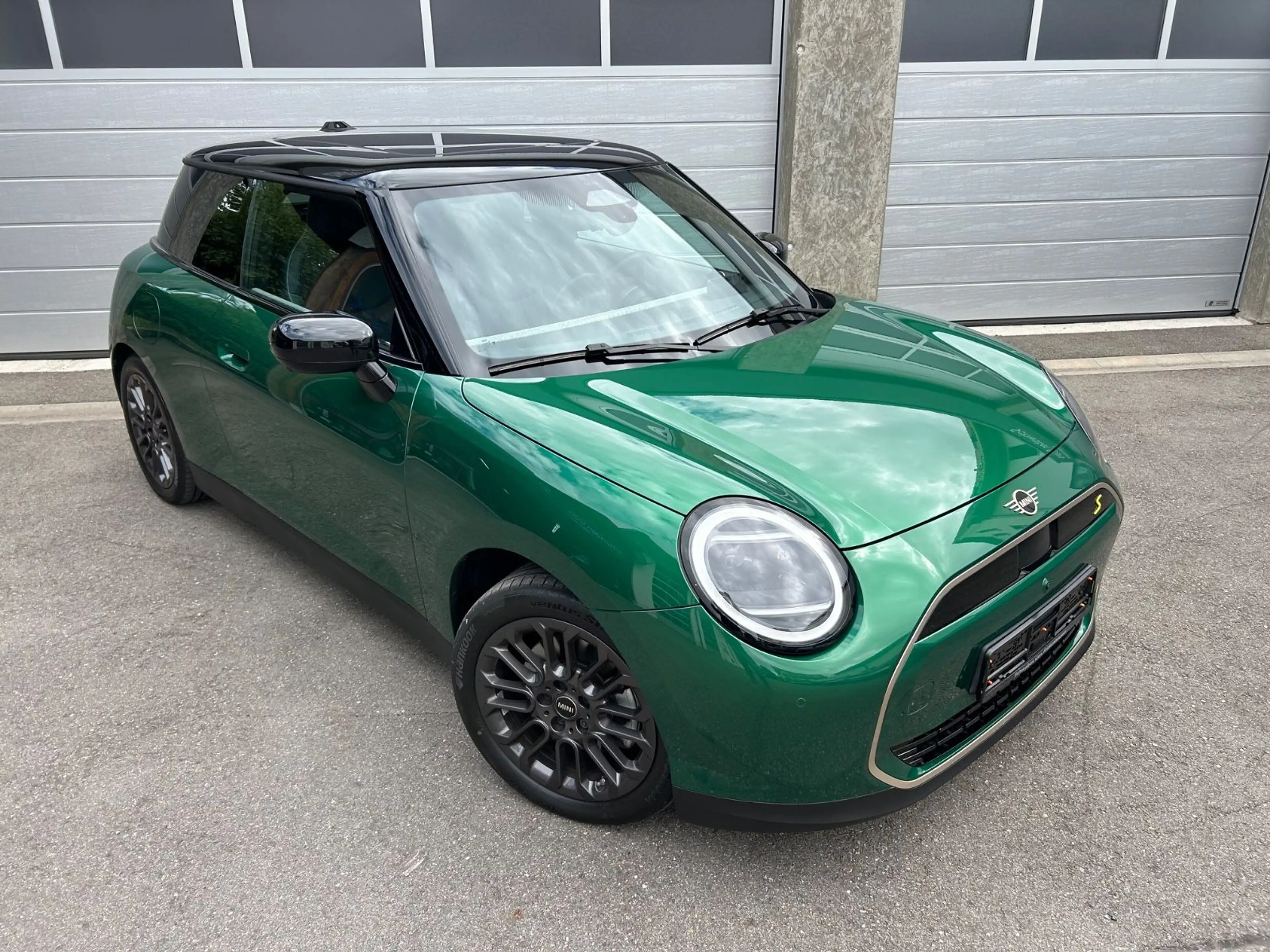 MINI Cooper SE FAVOURED XL HUD H&K ACC Pano Kamera — photo 10