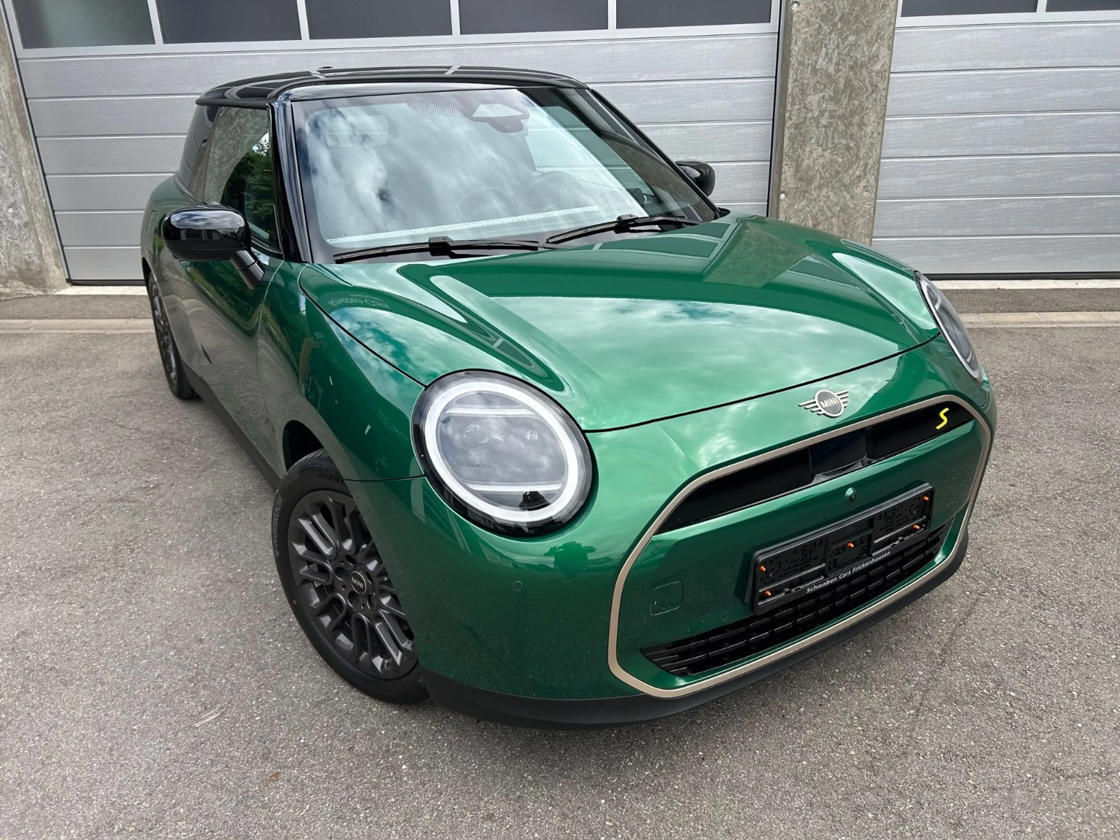 MINI Cooper SE FAVOURED XL HUD H&K ACC Pano Kamera — photo 11