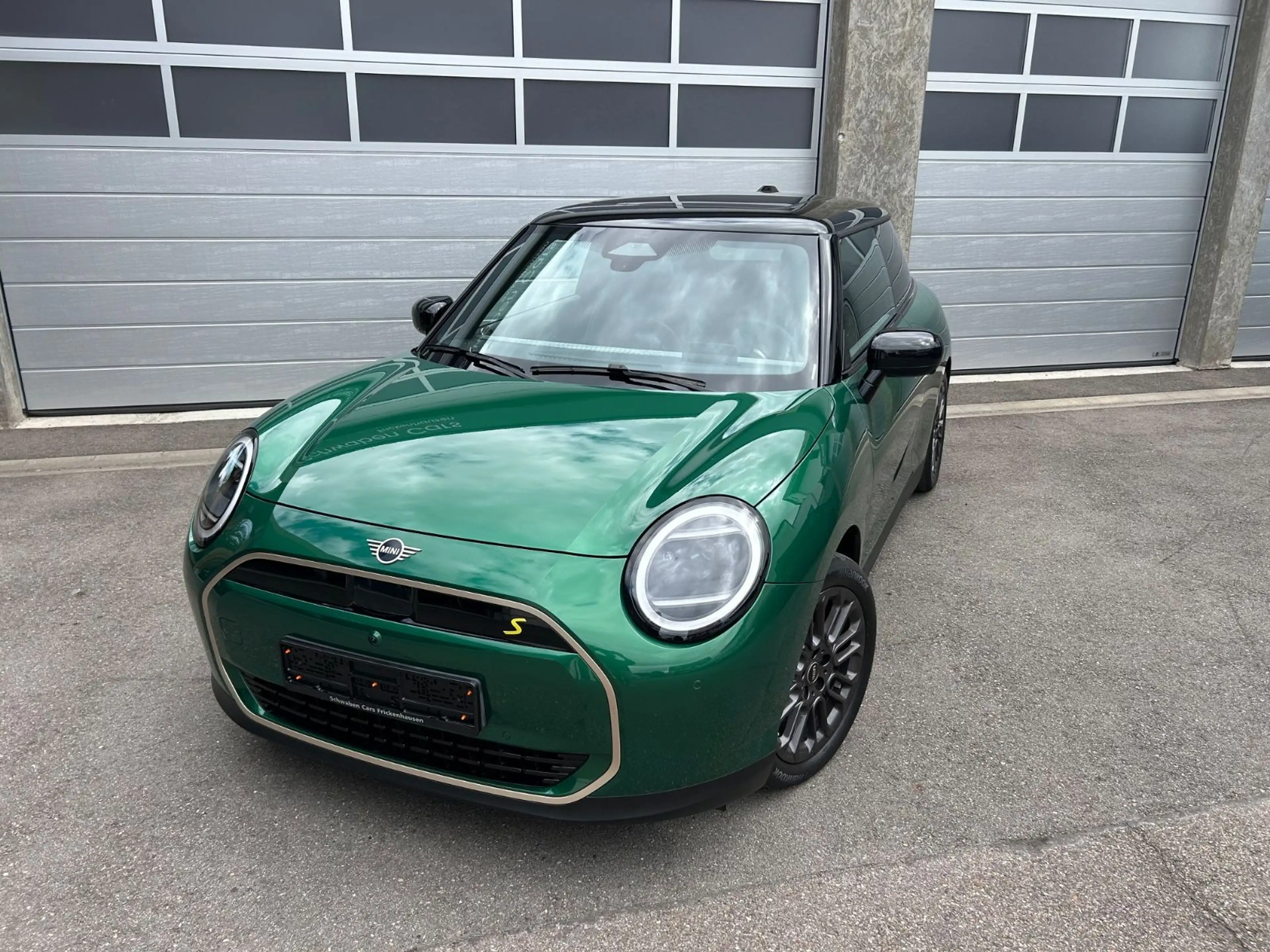 MINI Cooper SE FAVOURED XL HUD H&K ACC Pano Kamera — photo 5