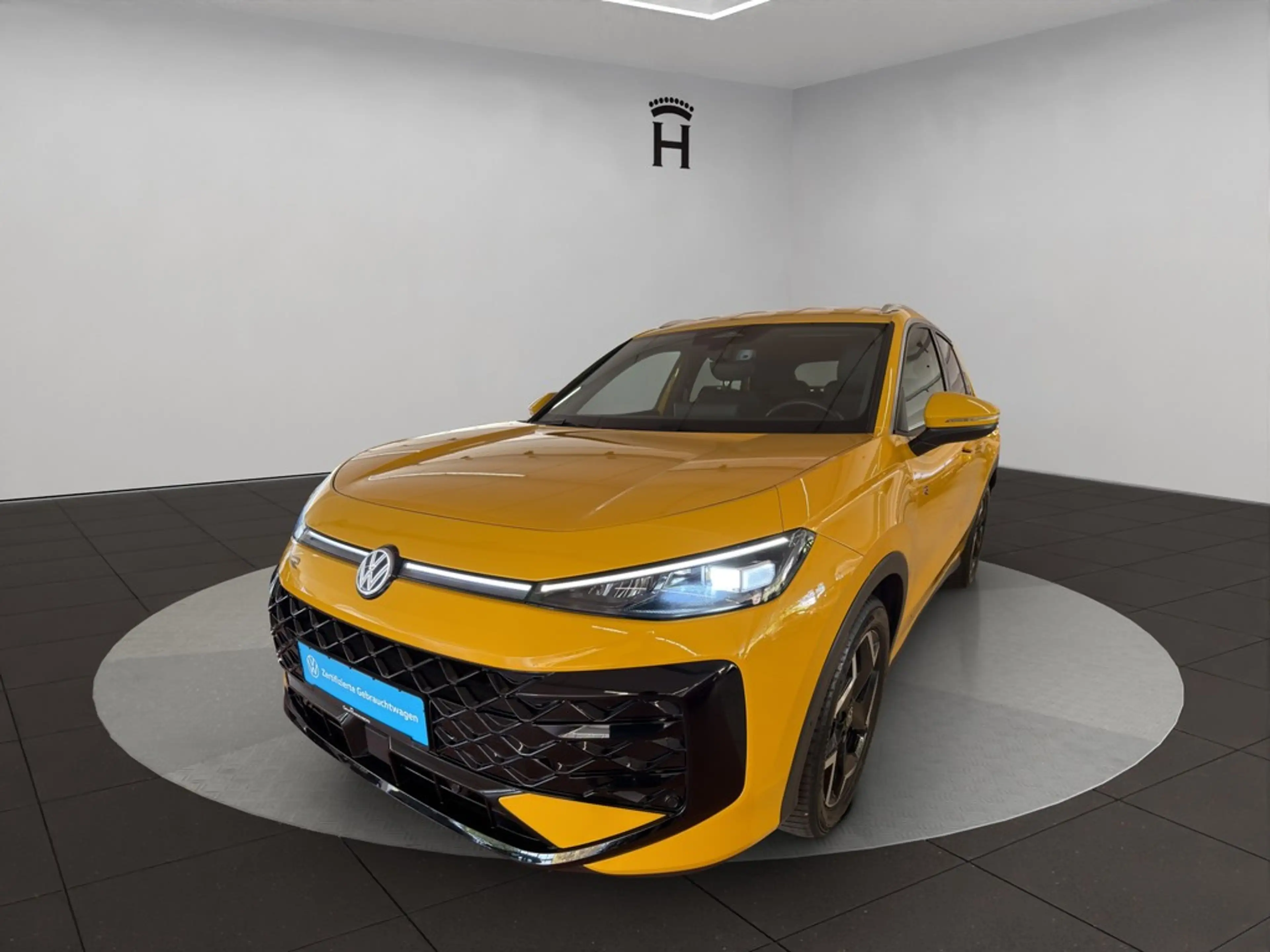 Volkswagen T-Roc 1.5 eTSI Automatik R-Line Kamera SzHzg ACC SzHzg