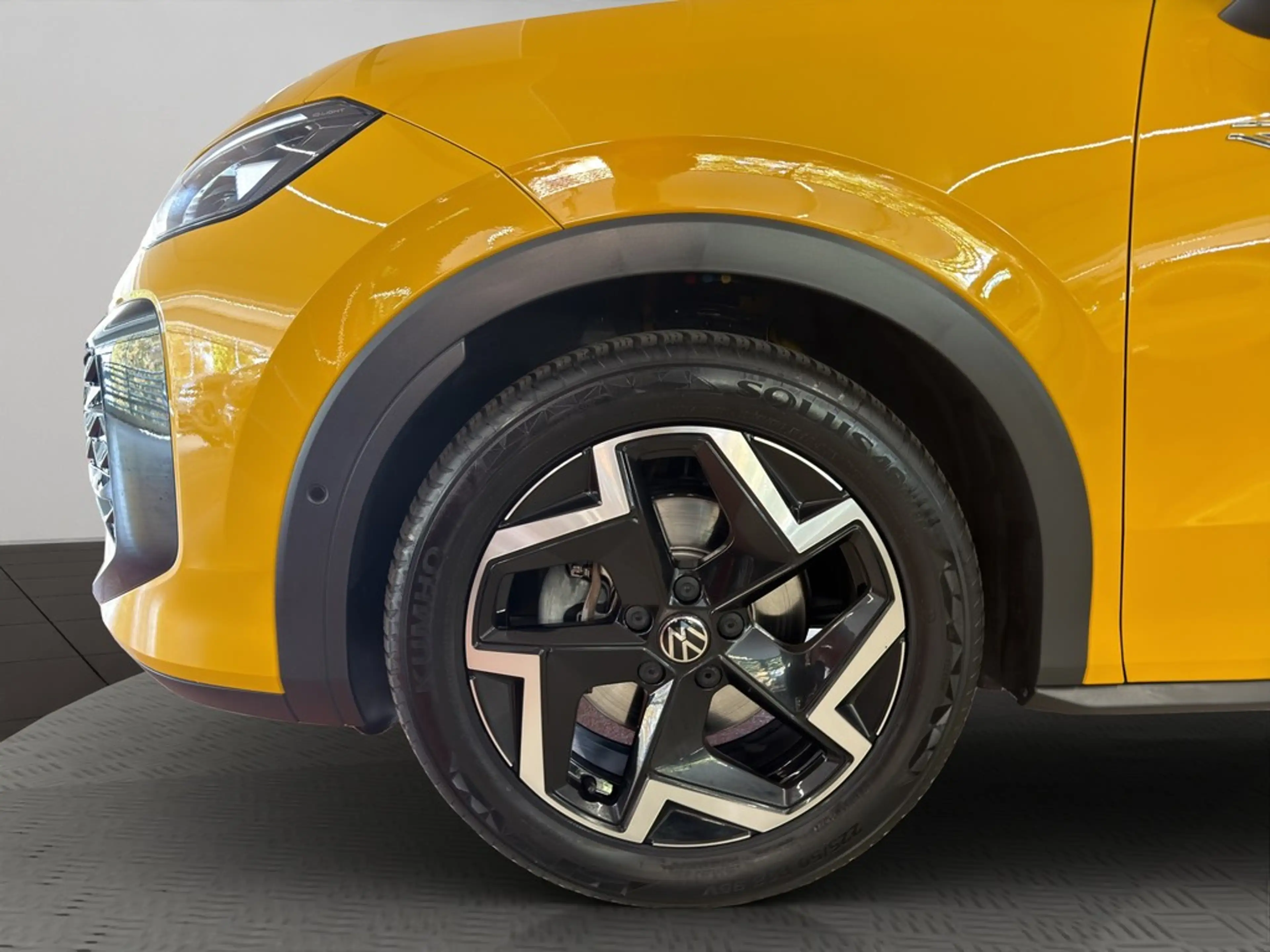 Volkswagen T-Roc 1.5 eTSI Automatik R-Line Kamera SzHzg ACC SzHzg — photo 10