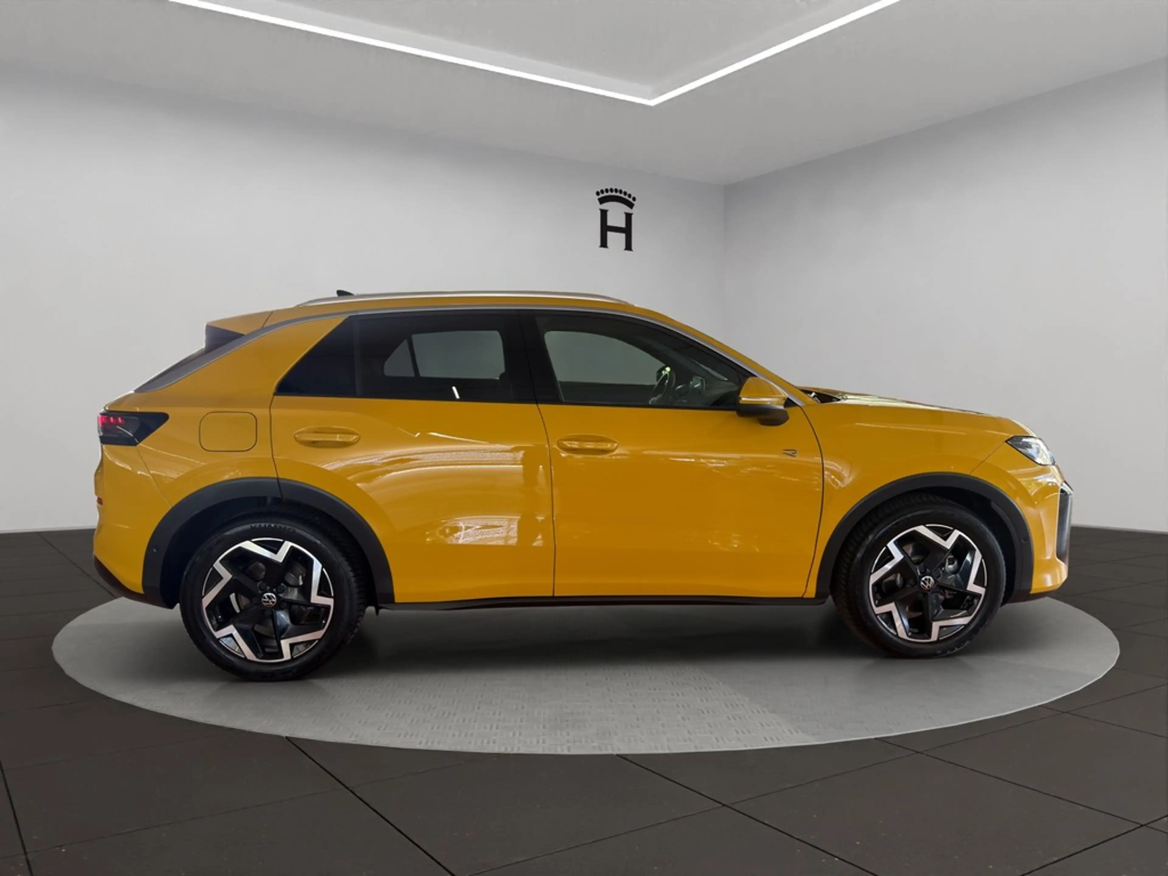 Volkswagen T-Roc 1.5 eTSI Automatik R-Line Kamera SzHzg ACC SzHzg — photo 14