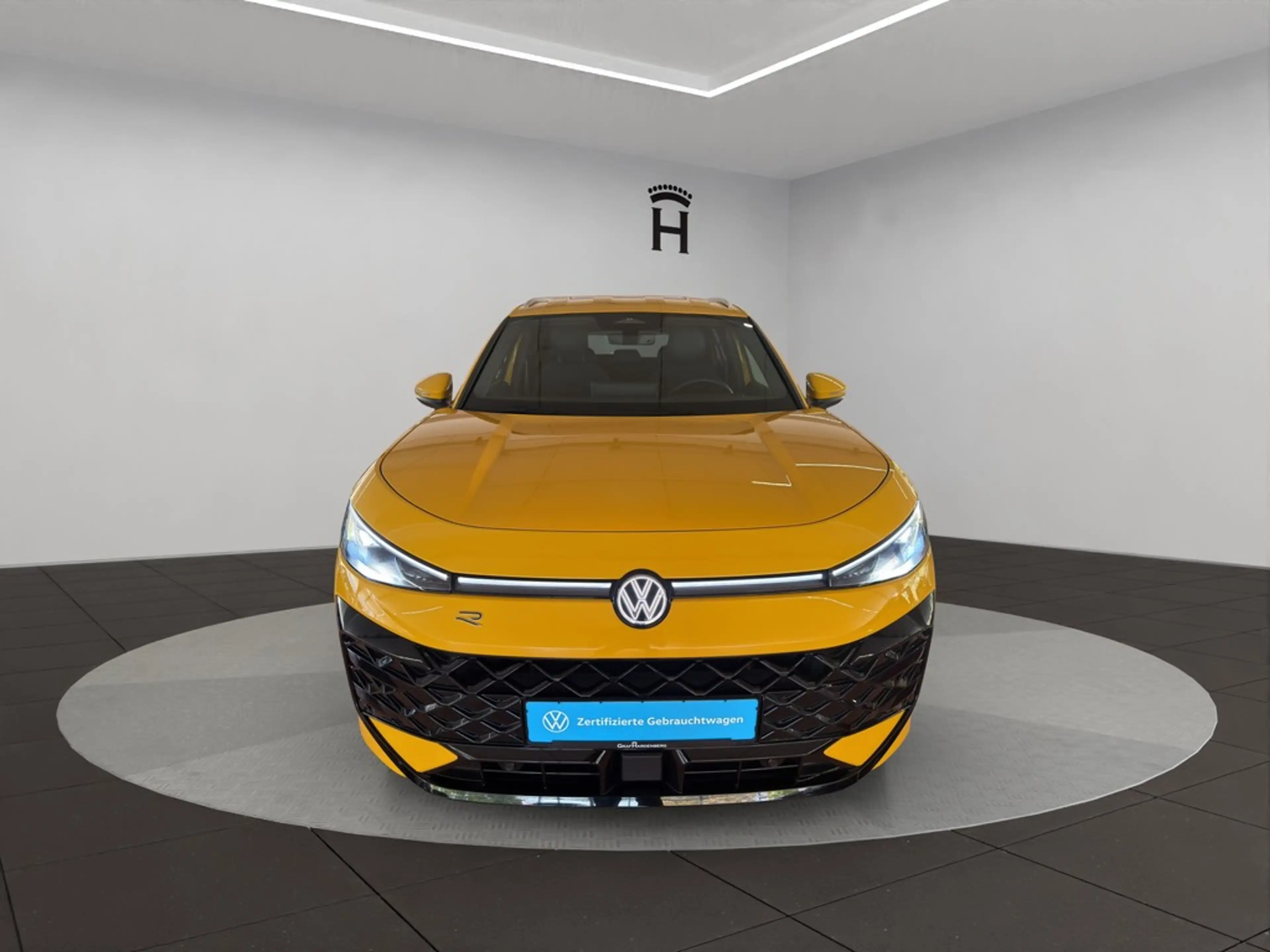 Volkswagen T-Roc 1.5 eTSI Automatik R-Line Kamera SzHzg ACC SzHzg
