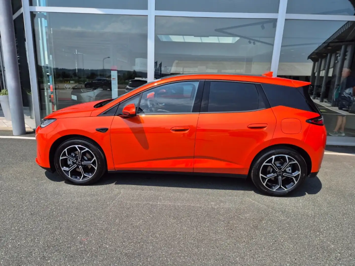 BYD Dolphin G DM-i Comfort Orange - 2