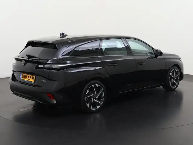 Peugeot 308 view 4