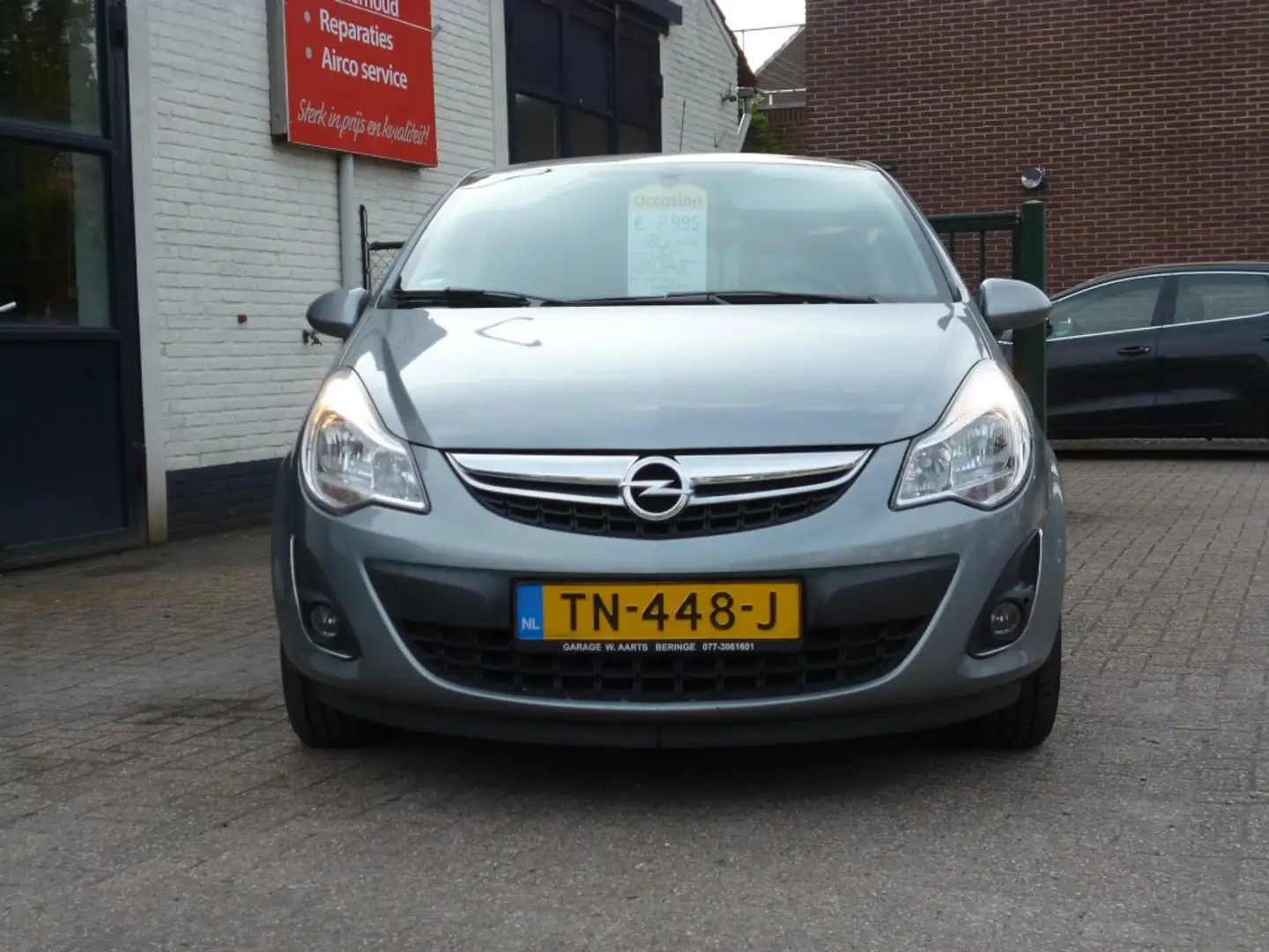 Opel Corsa 1.4 Satellite Gris - 2