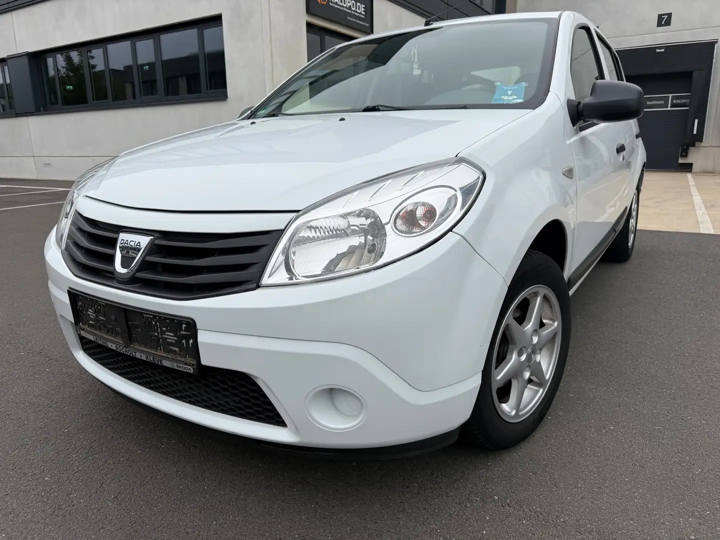 Dacia Sandero Sandero 1.2 16V Laureate White - 1