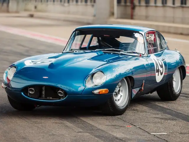 Jaguar E-Type FHC Semi Lightweight