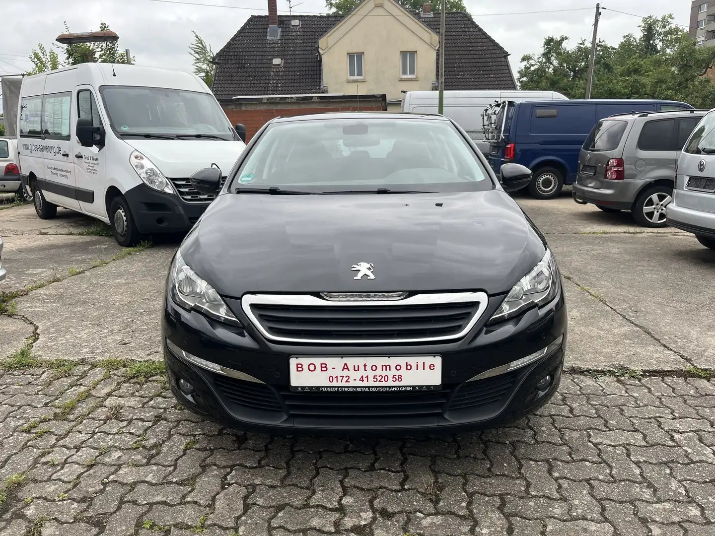 Peugeot 308 125 THP Active Klima PDC 6-Gang Schwarz - 2