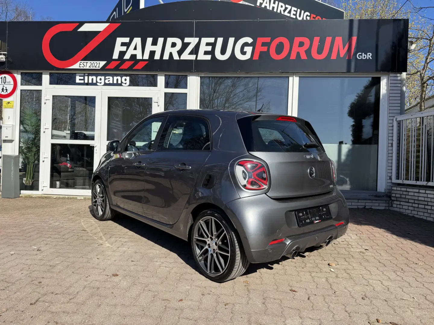 smart forFour Brabus ExclusivePano*Navi (neu)*LED Grau - 2