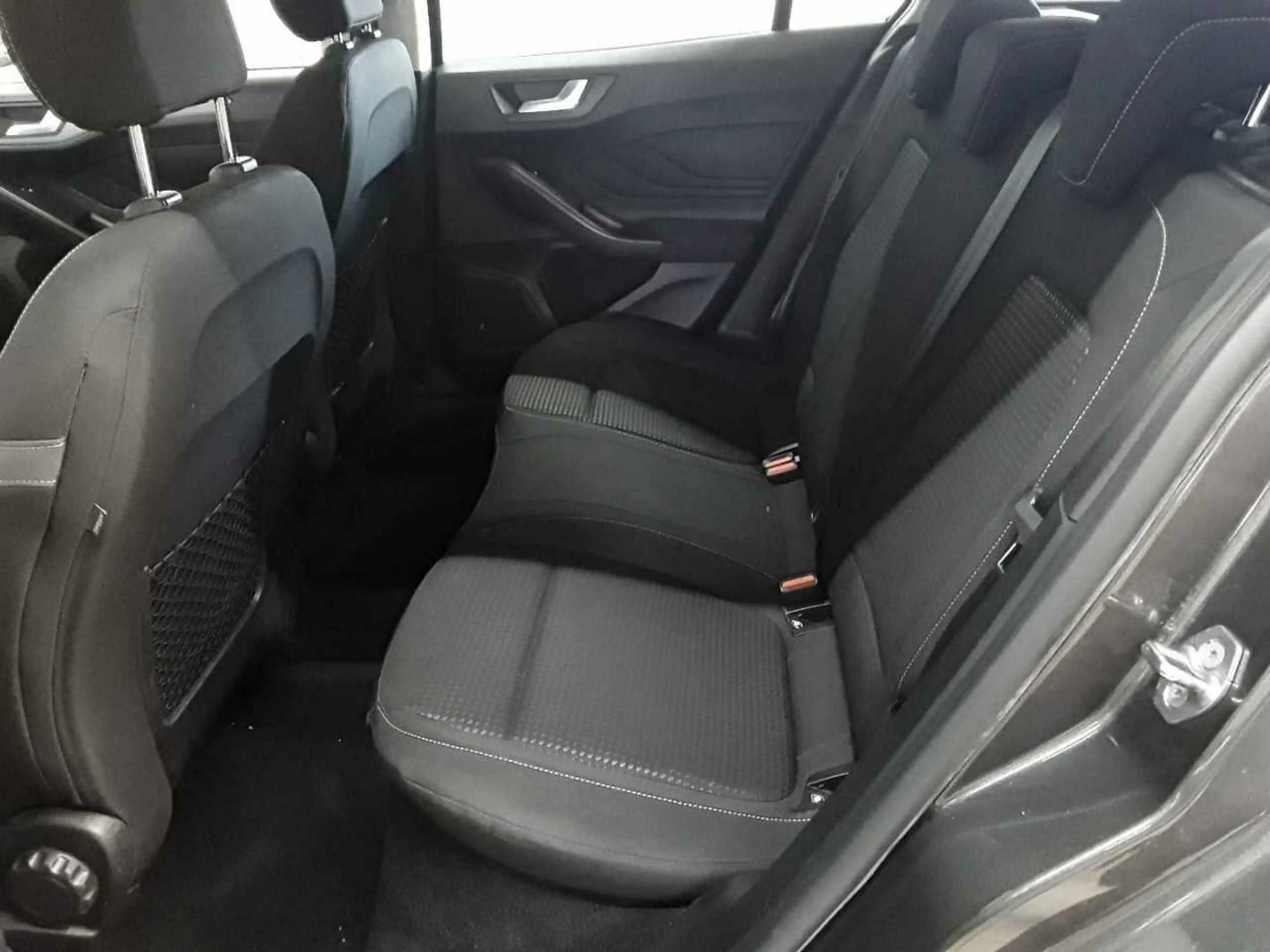 Ford Focus Focus Turnier 1.5 EB Aut. COOL&CONNECT — photo 7
