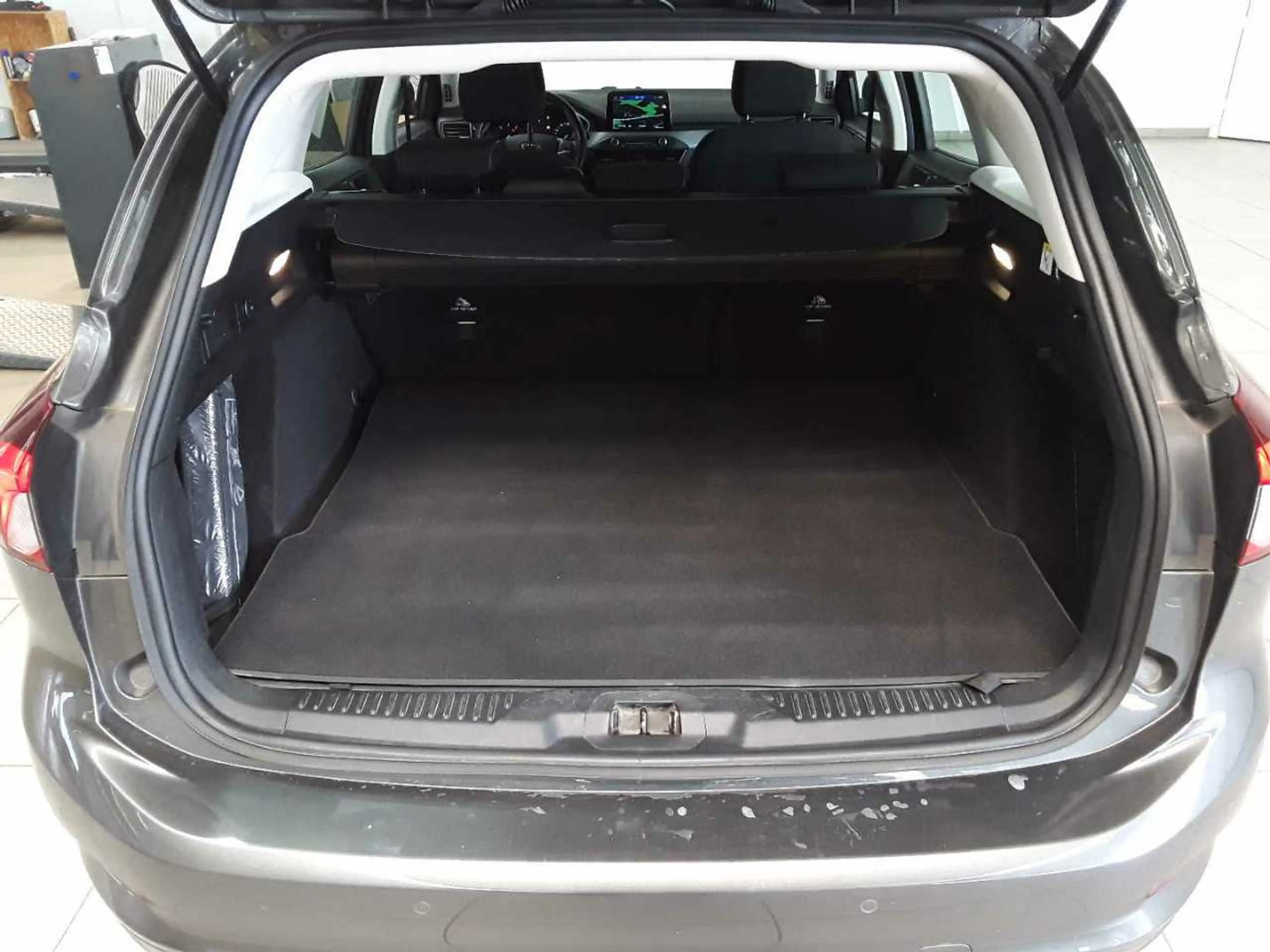 Ford Focus Focus Turnier 1.5 EB Aut. COOL&CONNECT — photo 8