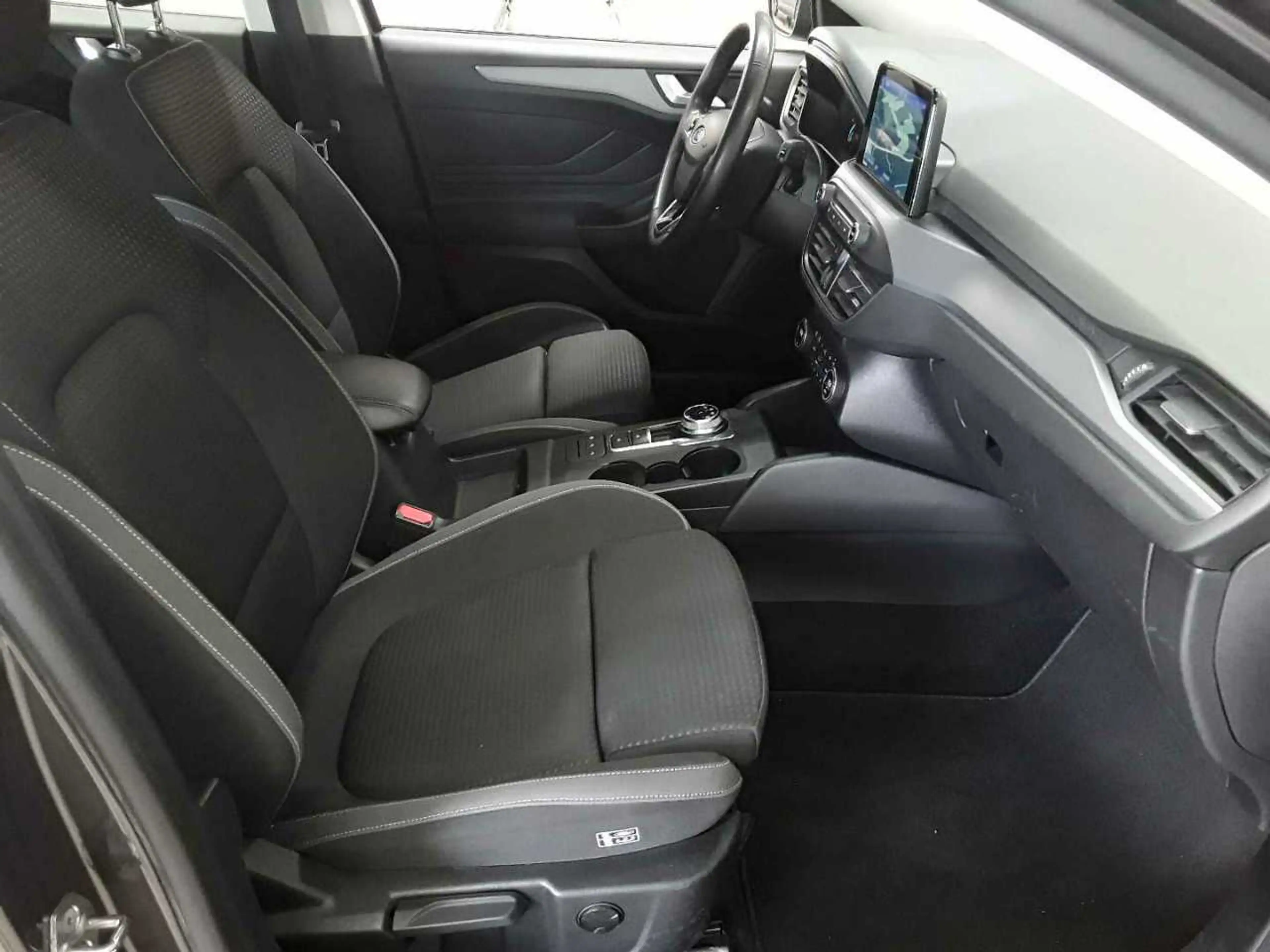 Ford Focus Focus Turnier 1.5 EB Aut. COOL&CONNECT — photo 12