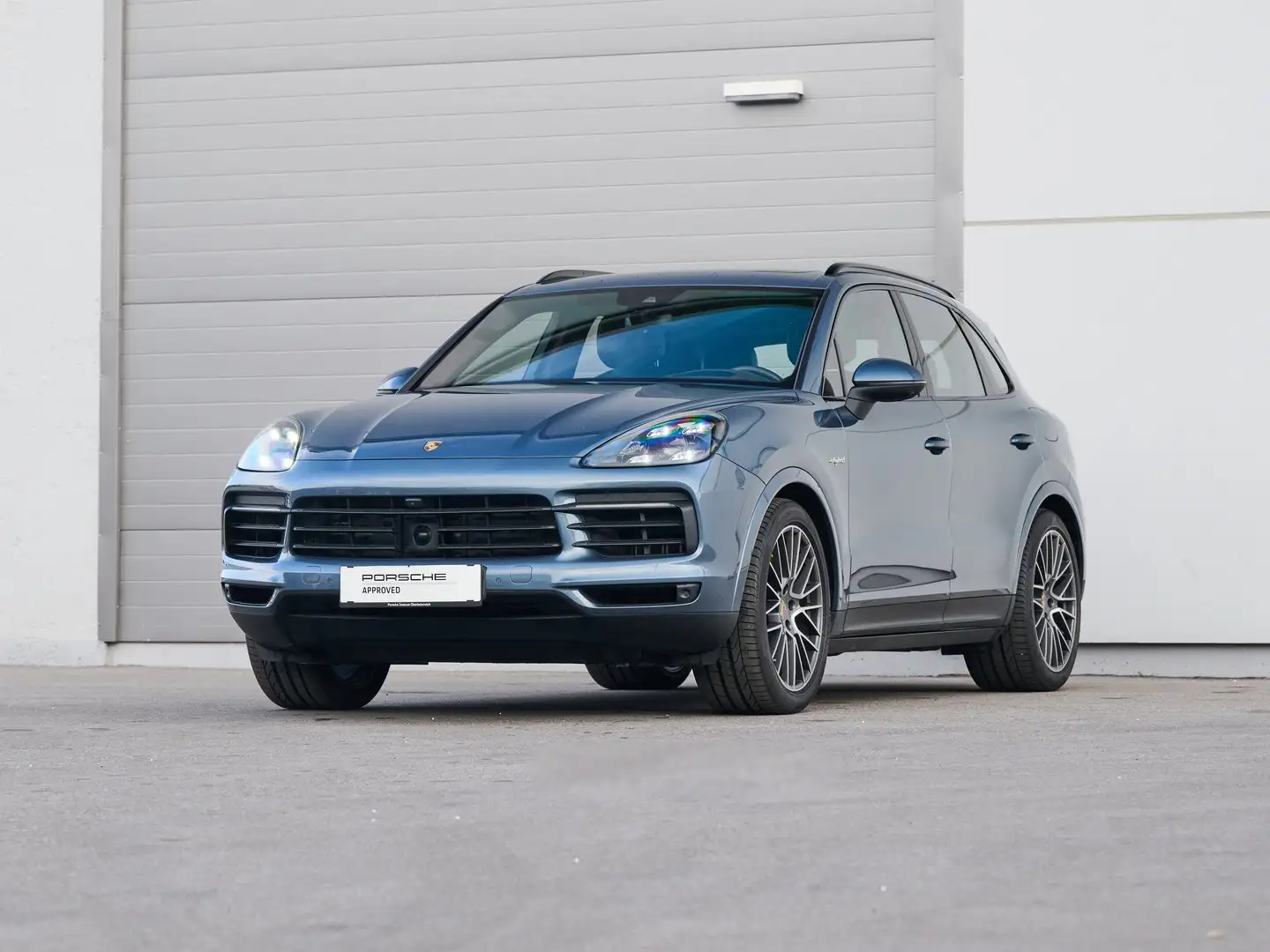 Porsche Cayenne E-Hybrid III Blau - 1