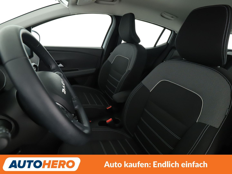 Dacia Sandero 1.0 TCe Expression Aut.*NAVI*CAM*TEMPO*SHZ*ALU* — photo 10