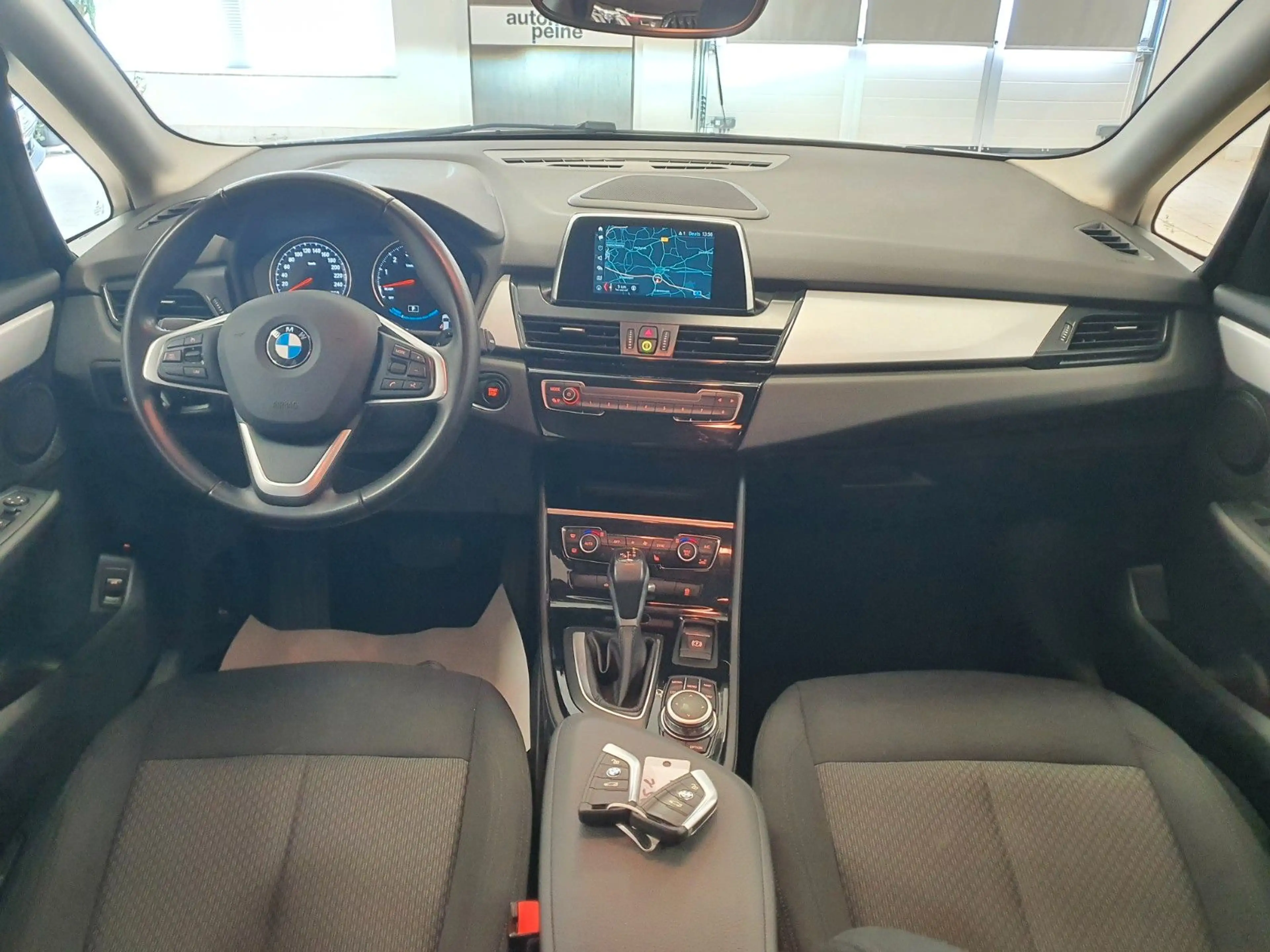 BMW 225 225eAT xDrive Advantage Aut/Navi/LED/Tempom/HiFi — photo 3