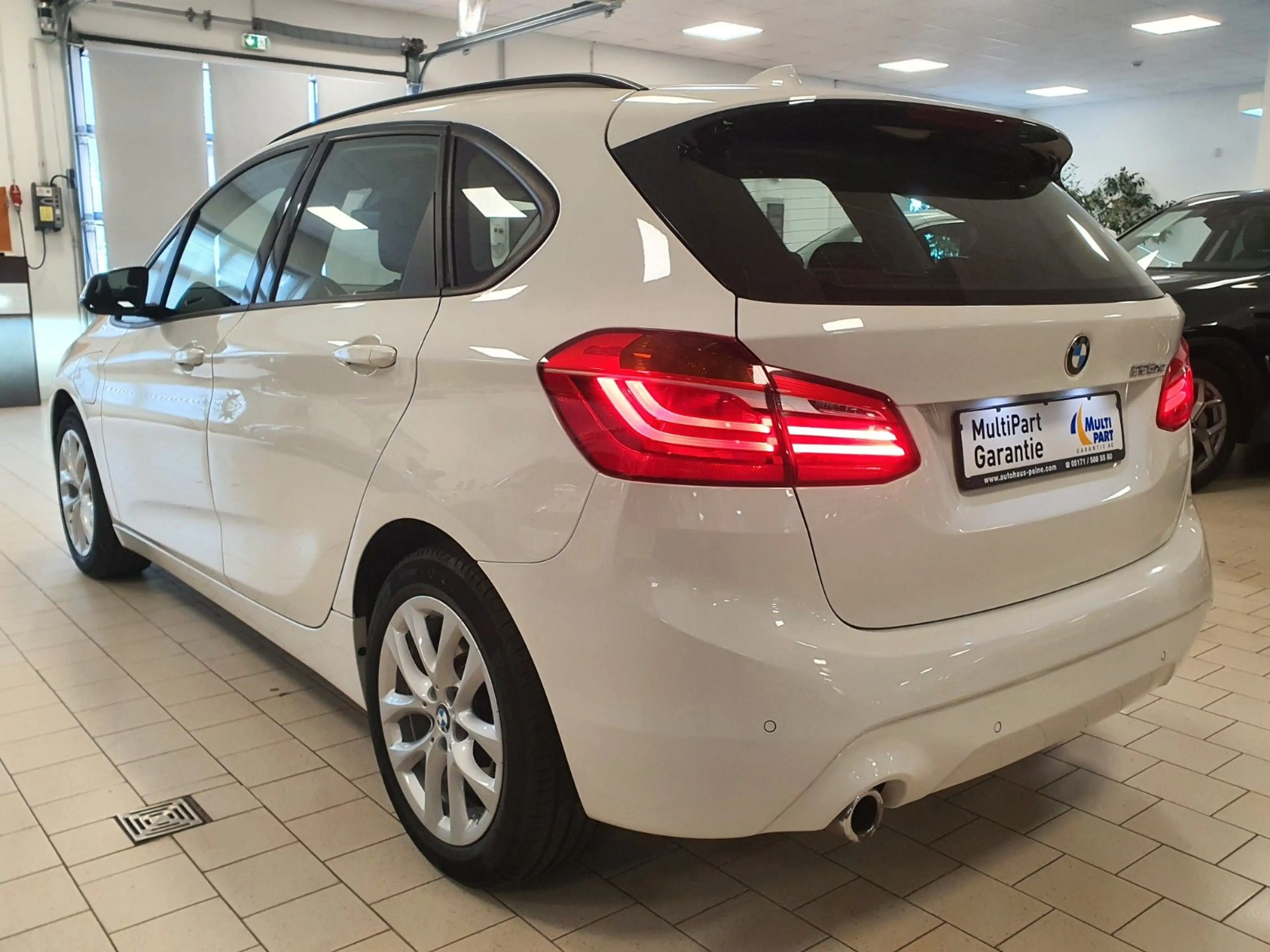 BMW 225 225eAT xDrive Advantage Aut/Navi/LED/Tempom/HiFi — photo 2