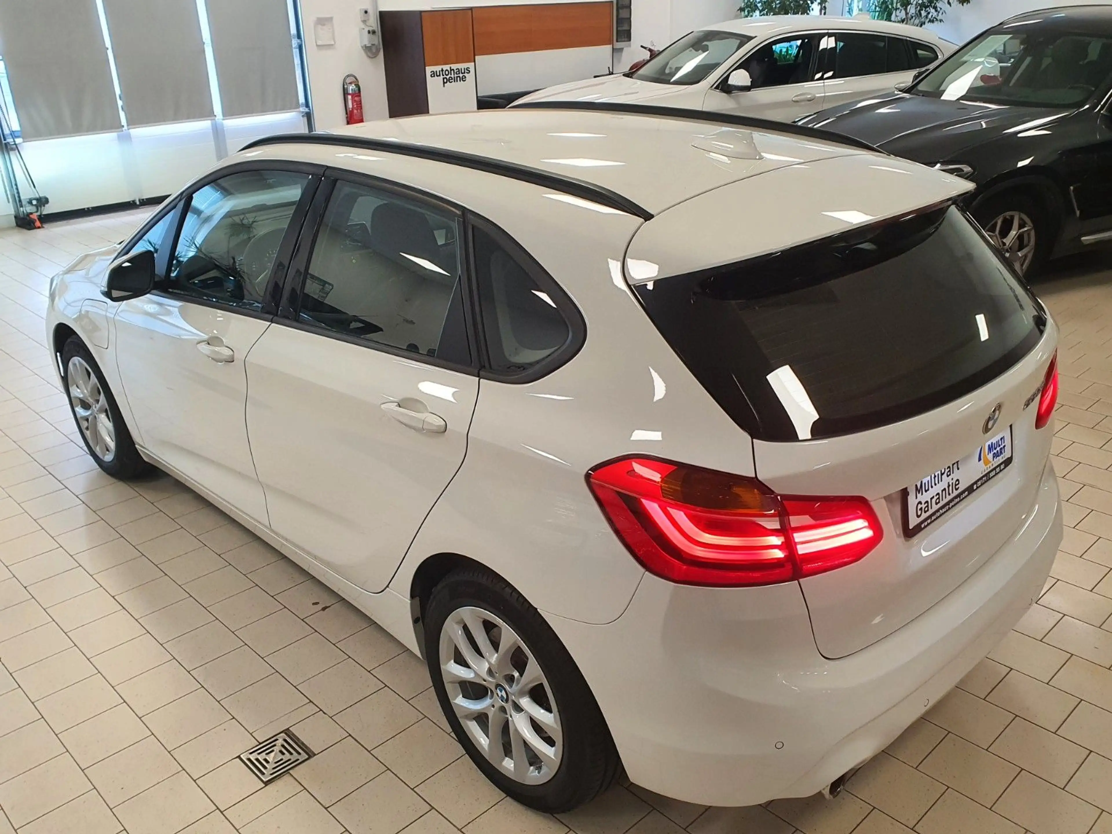 BMW 225 225eAT xDrive Advantage Aut/Navi/LED/Tempom/HiFi — photo 8