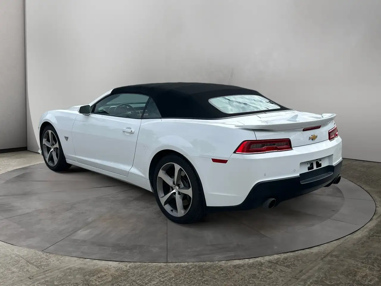 Chevrolet Camaro photo Chevrolet Camaro