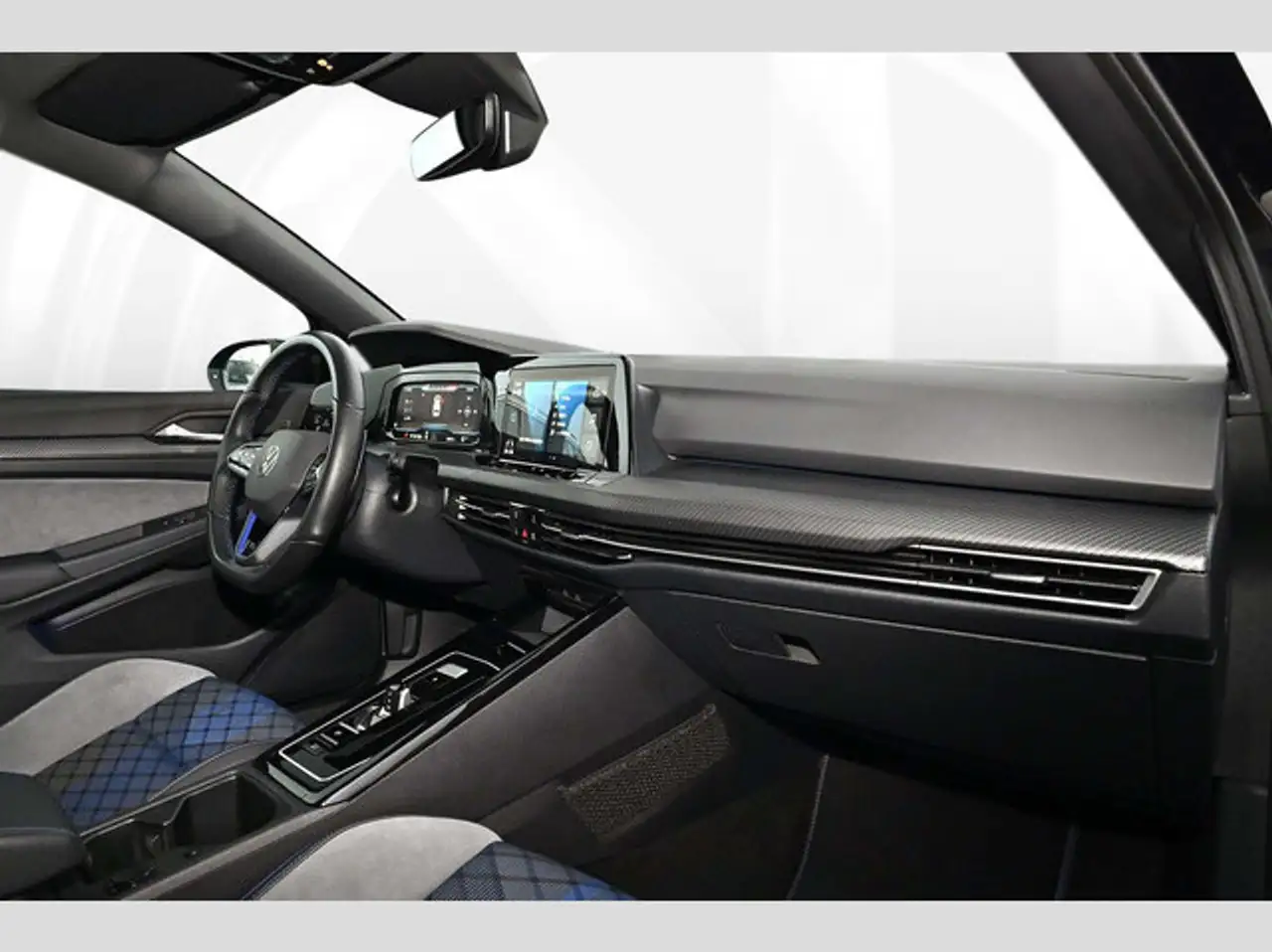 Volkswagen Golf VIII 2.0 TSI 4 Motion DSG R 10