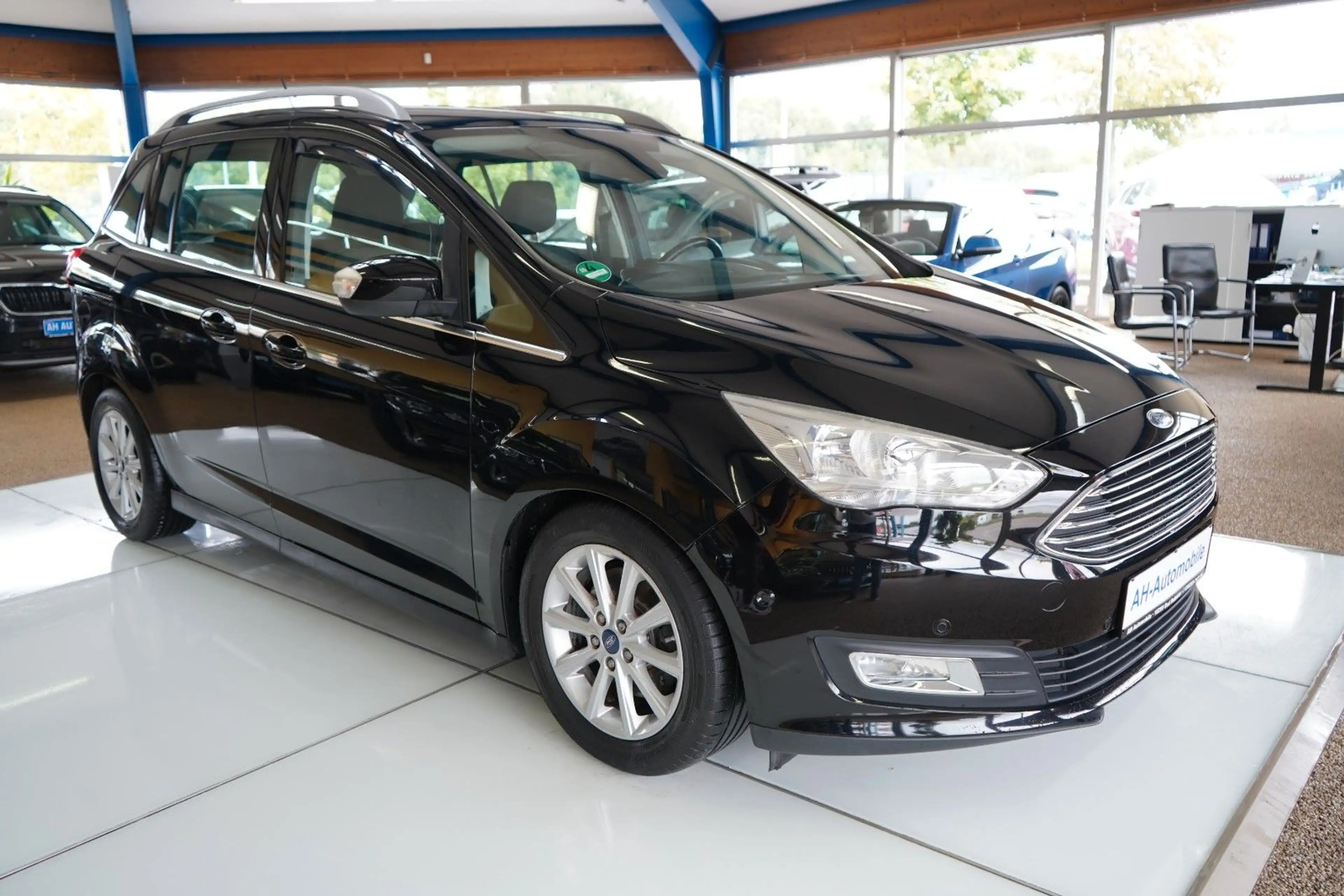 Ford Grand C-Max Grand C-MAX Titanium NAVI / KLIMA / PDC — photo 2