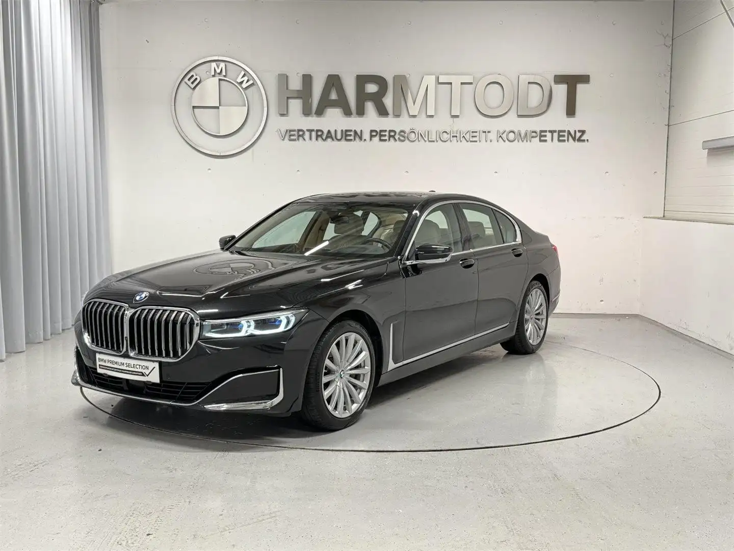 BMW 730 d xDrive Schwarz - 1