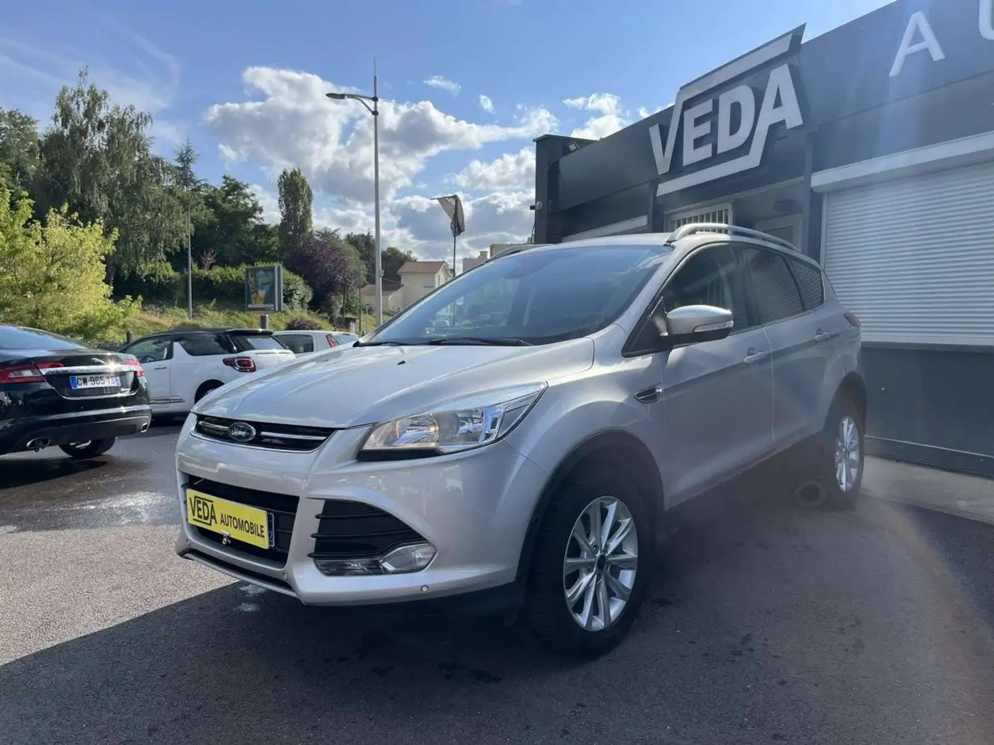 Ford Kuga II 1.5 EcoBoost 150ch Stop&Start Titanium 4x2 Gris - 2