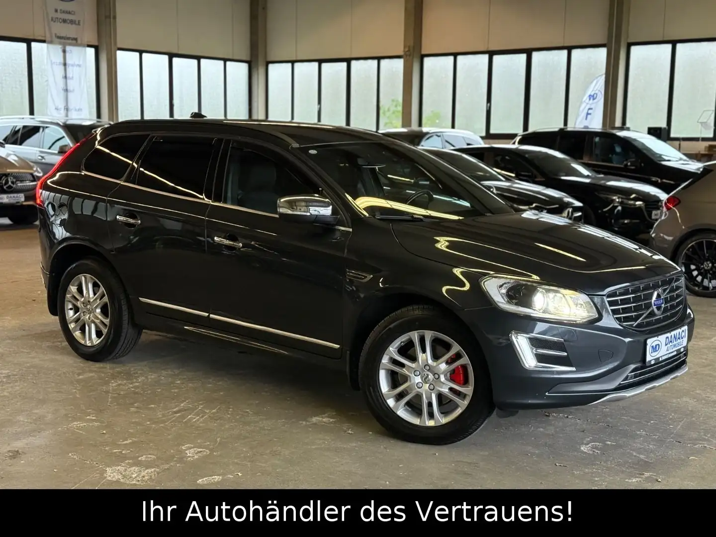 Volvo XC60 XC60 Momentum Xenon*Kamera*NAVI Gris - 1