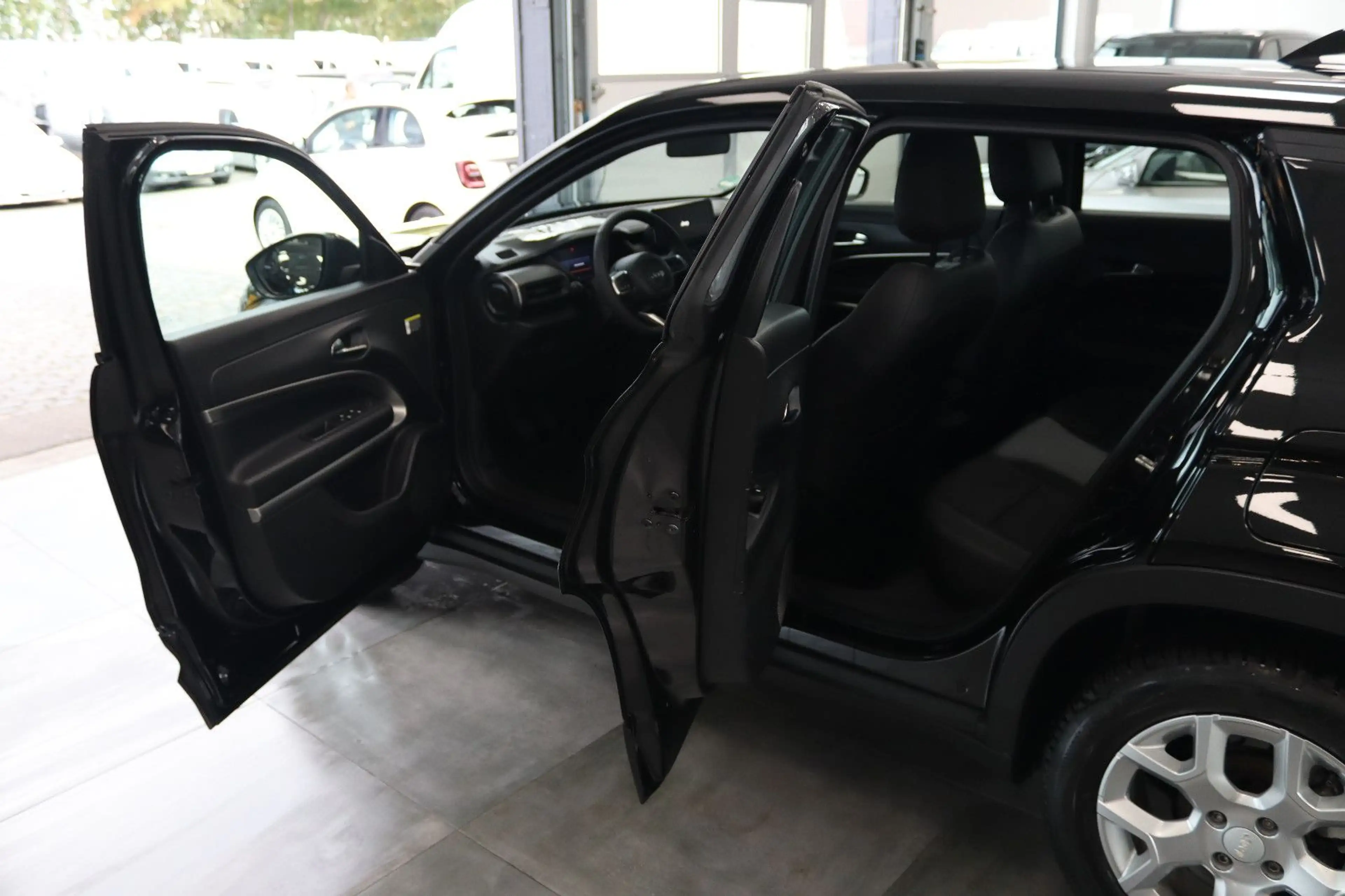 Jeep Avenger 1.2 Altitude * 1.HAND * — photo 7