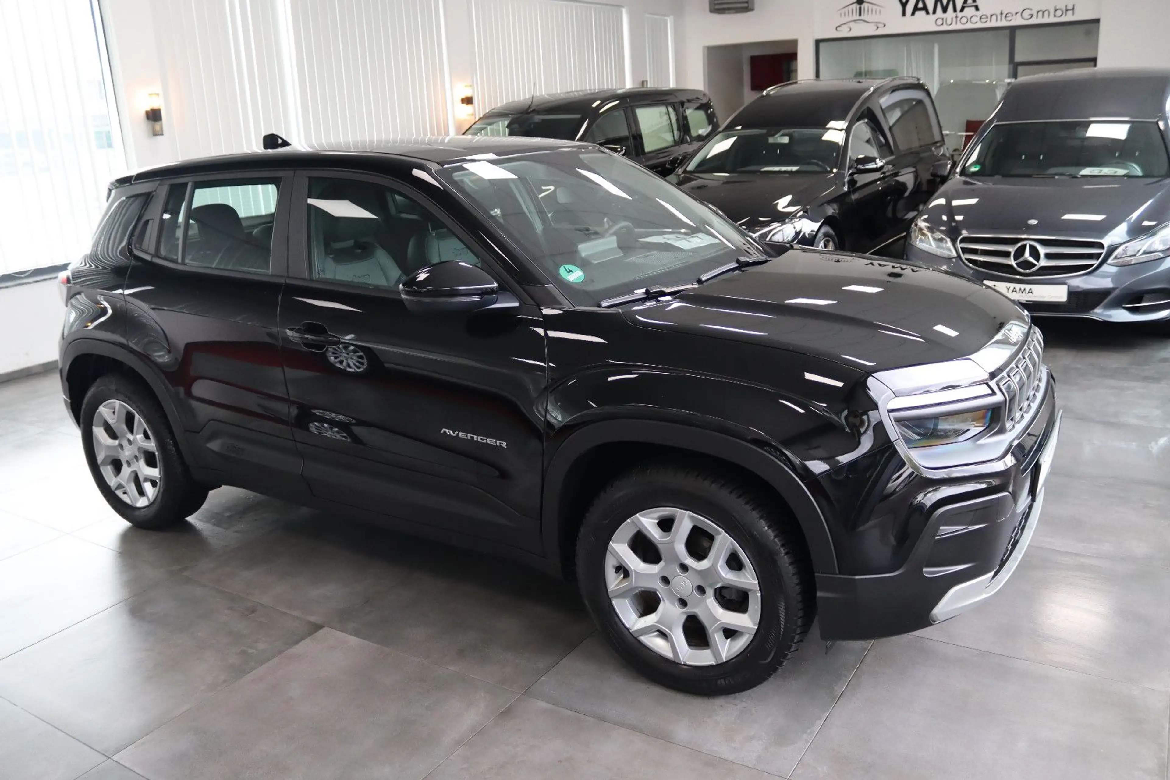 Jeep Avenger 1.2 Altitude * 1.HAND * — photo 4