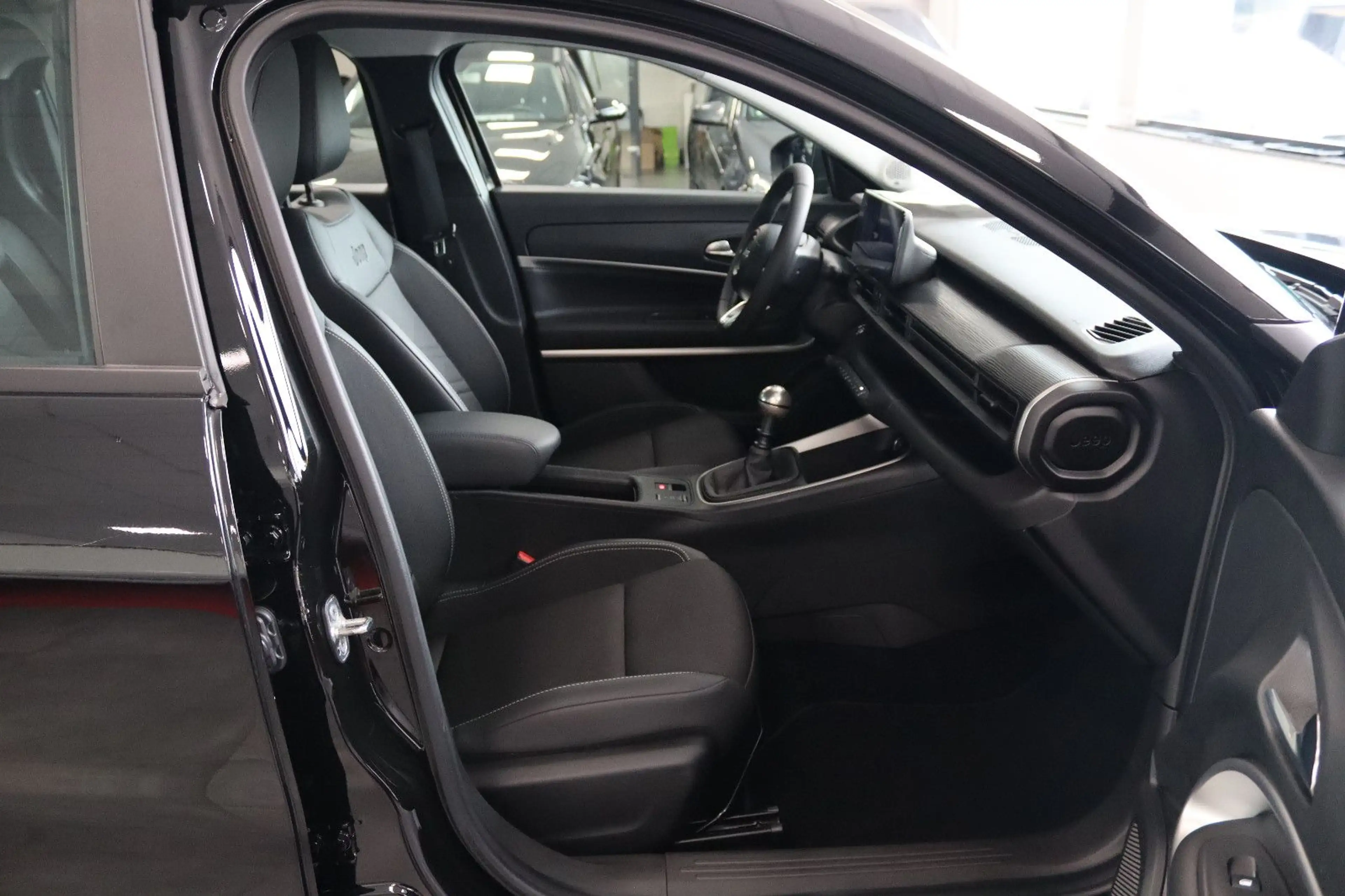 Jeep Avenger 1.2 Altitude * 1.HAND * — photo 15