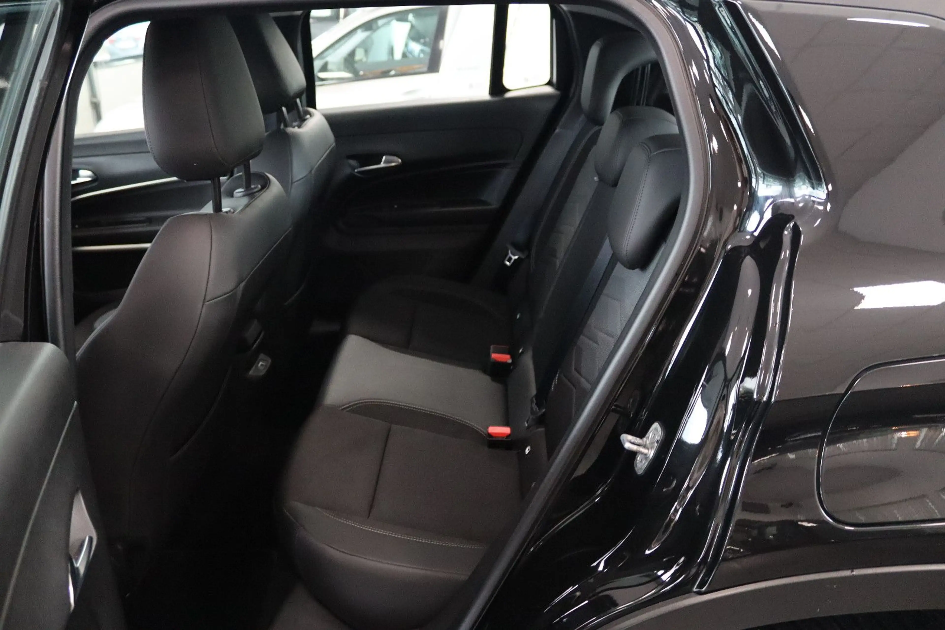 Jeep Avenger 1.2 Altitude * 1.HAND * — photo 13