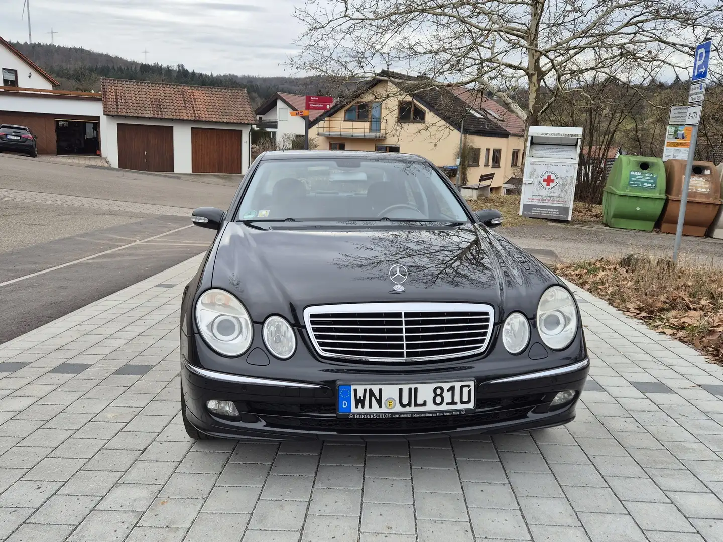 Mercedes-Benz E 320 Leistungsgesteigert * 7G-TRONIC Avantgarde DPF Černá - 1
