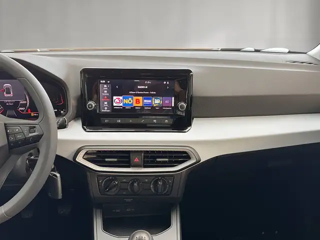 Seat Arona view 8