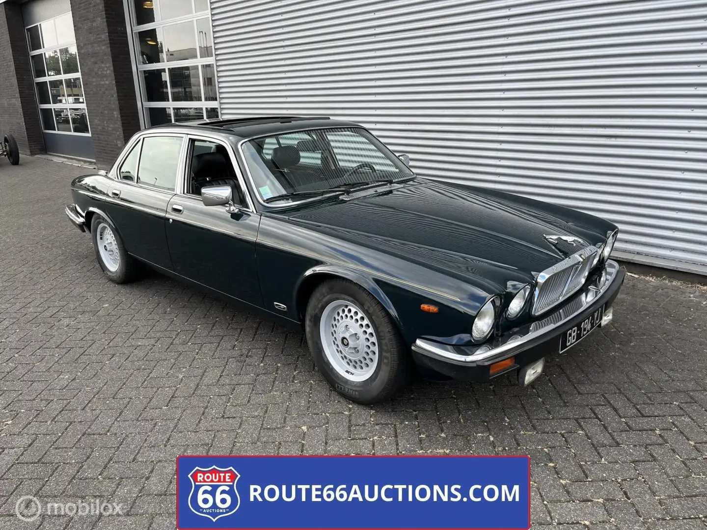 Jaguar XJ12 Series 3 1991 | Route 66 auctions Noir - 1
