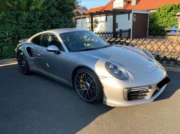 911 Coupe 911 Turbo S