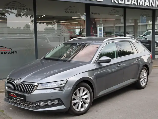 Skoda Superb view 2