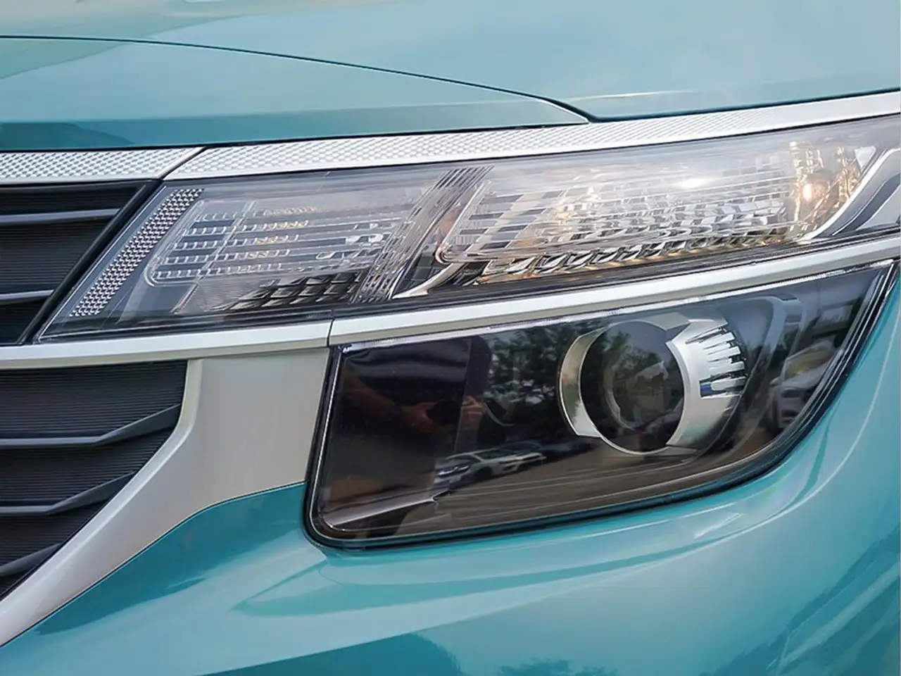 Kia Seltos снимка Kia Seltos