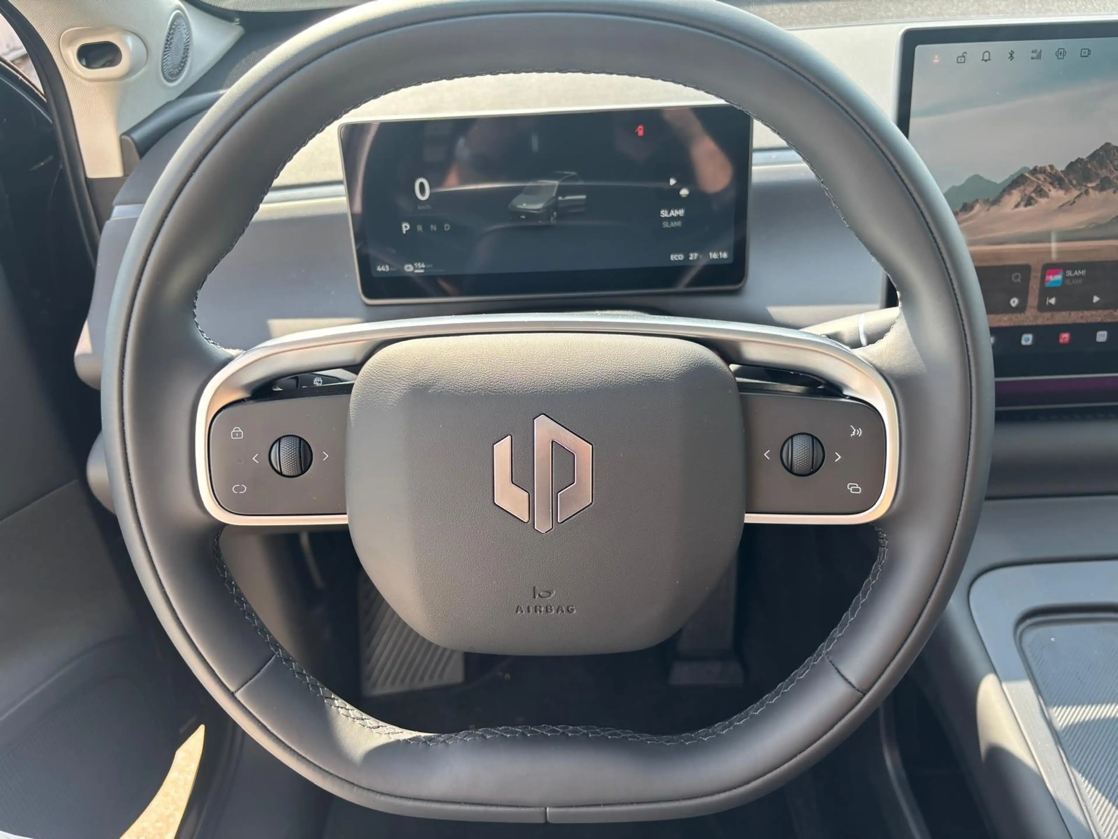 Leapmotor C10 Design ProMax 81.9 kWh Navigatie | 360 Camera | Le — photo 12