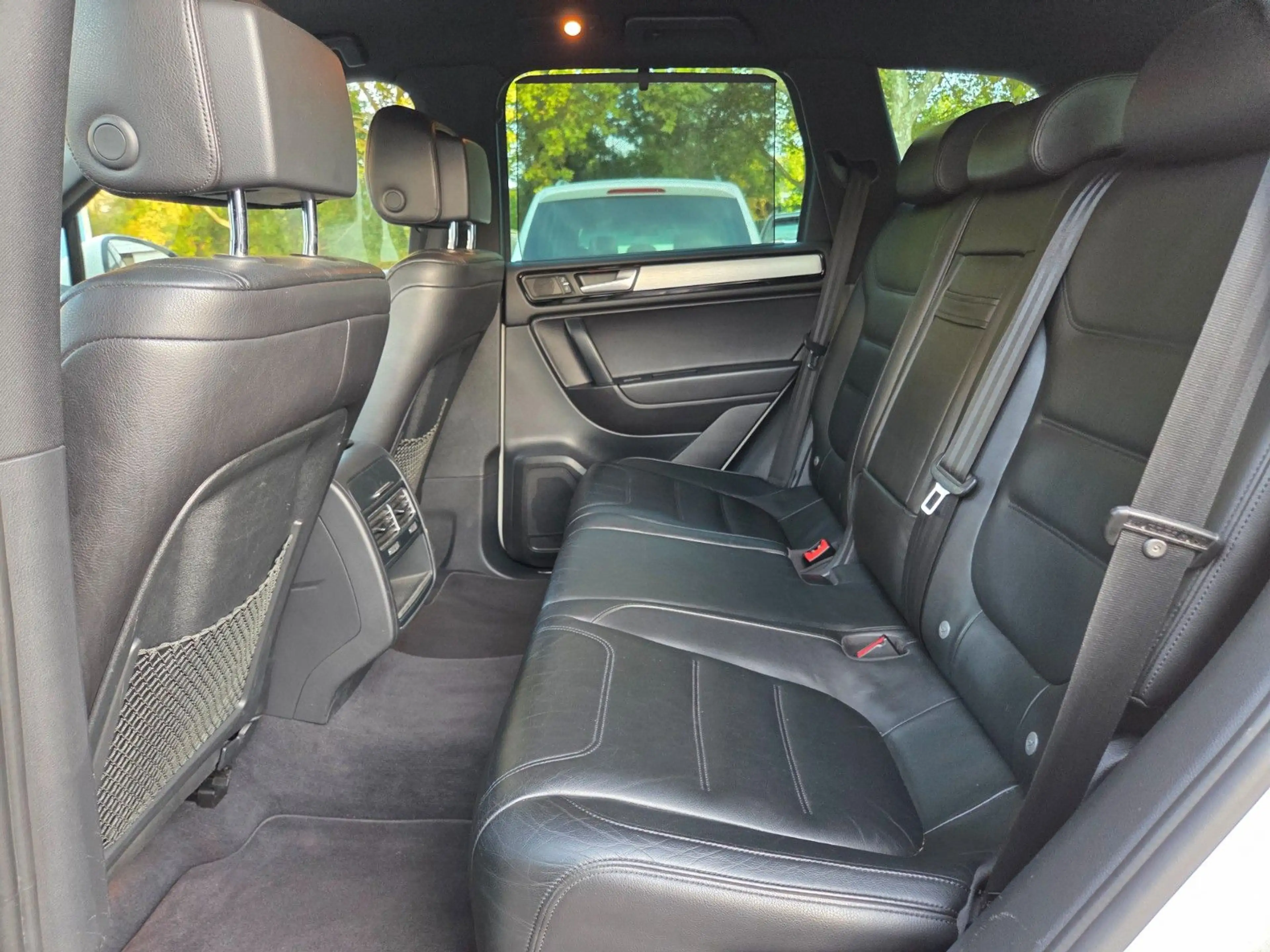 Volkswagen Touareg V6 TDI BMT +STANDHZG+AHK+KAMERA+ — photo 14
