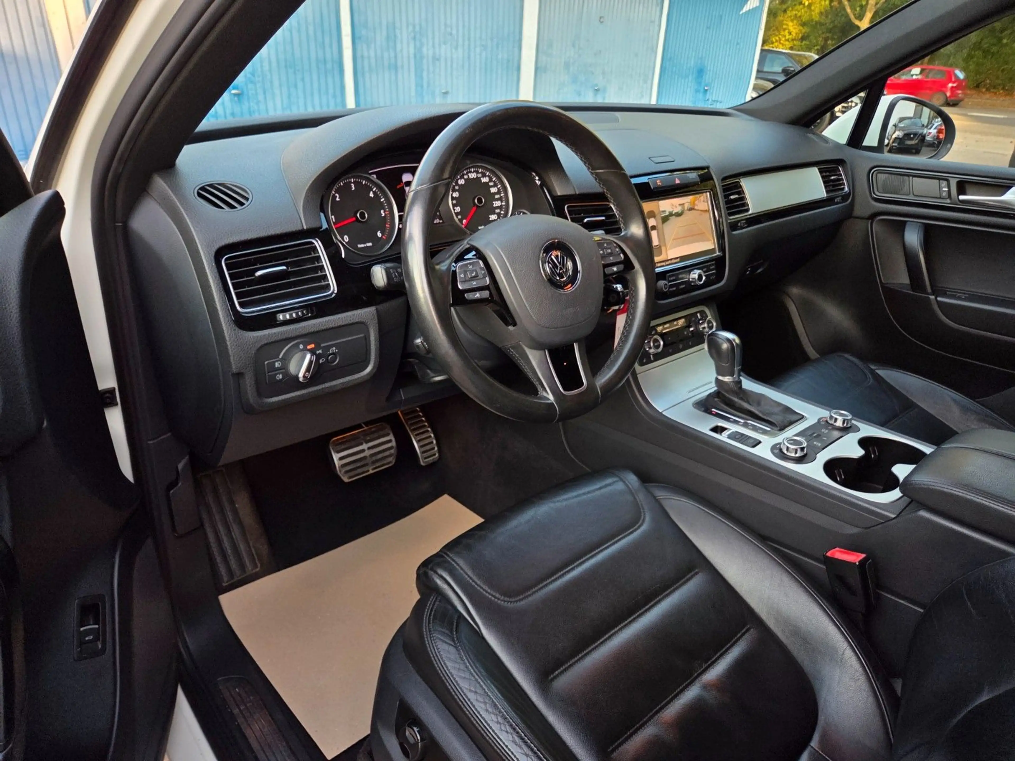 Volkswagen Touareg V6 TDI BMT +STANDHZG+AHK+KAMERA+ — photo 11