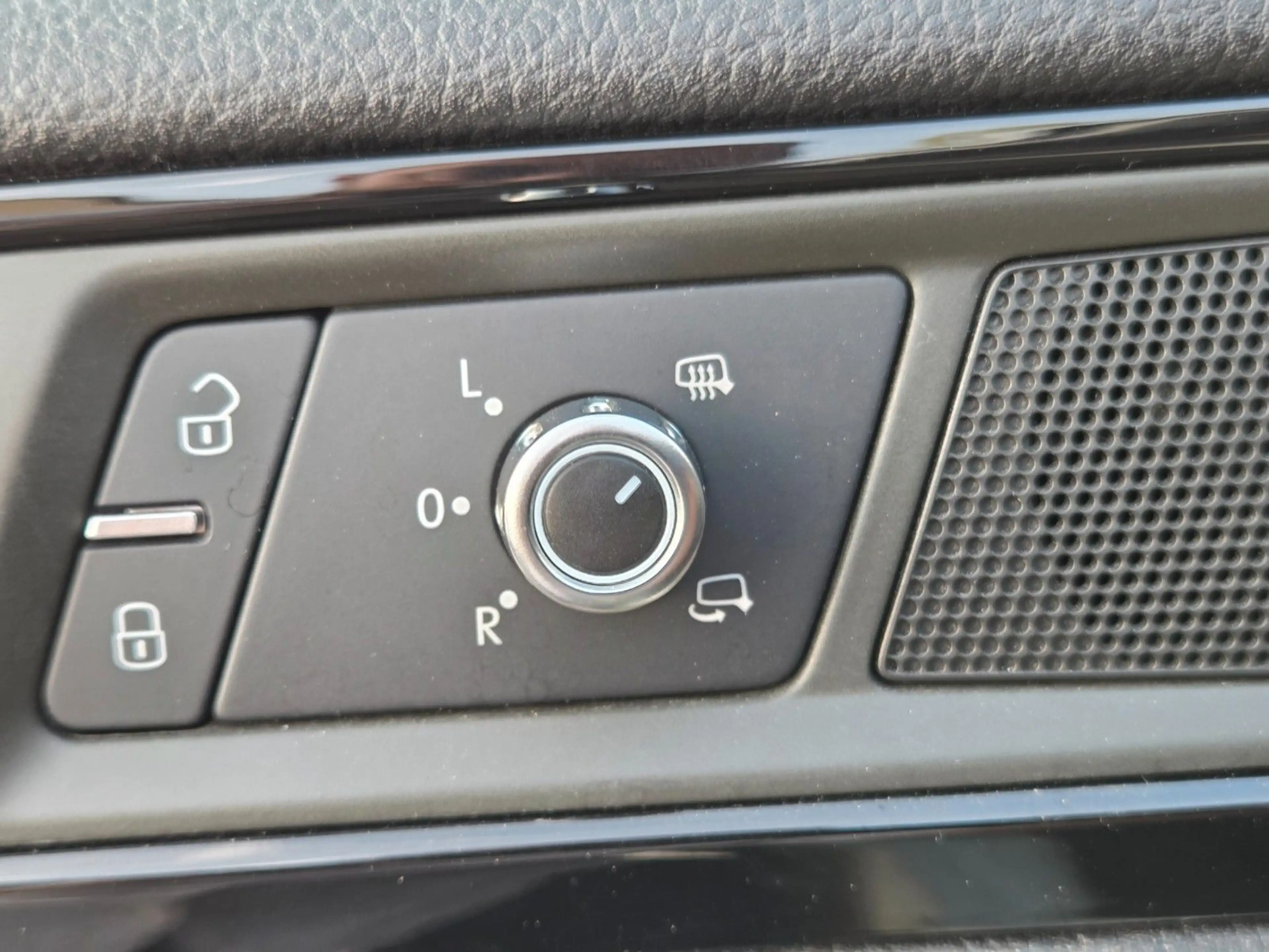 Volkswagen Touareg V6 TDI BMT +STANDHZG+AHK+KAMERA+ — photo 29